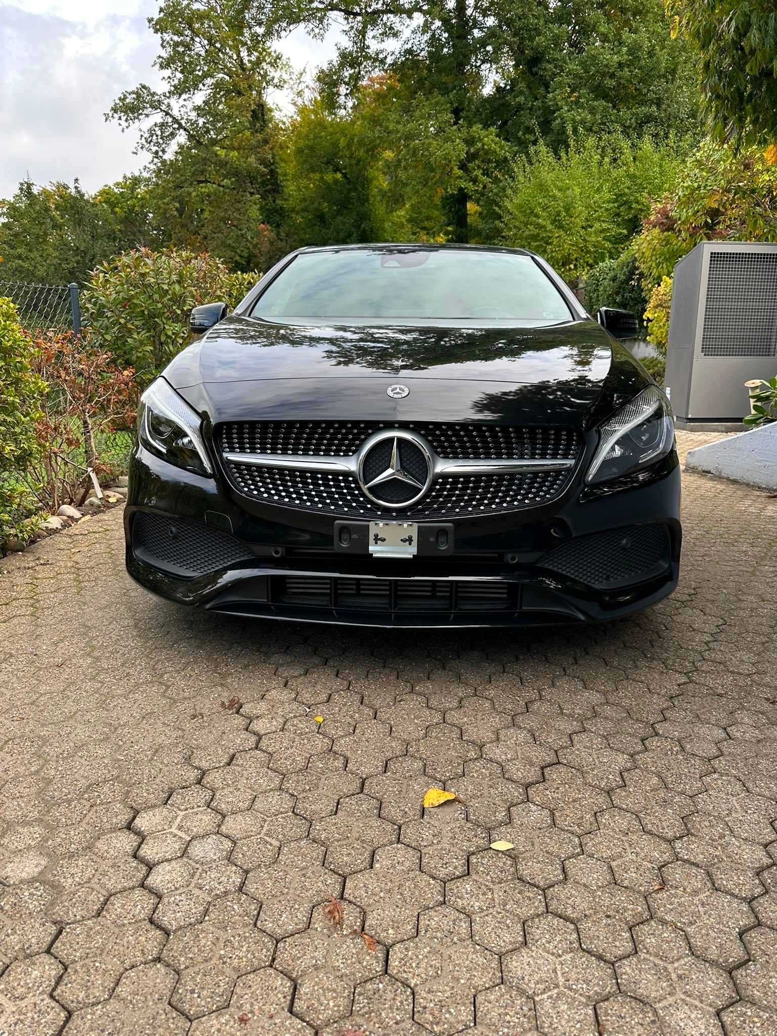 MERCEDES-BENZ A 220 AMG Line 4Matic 7G-DCT