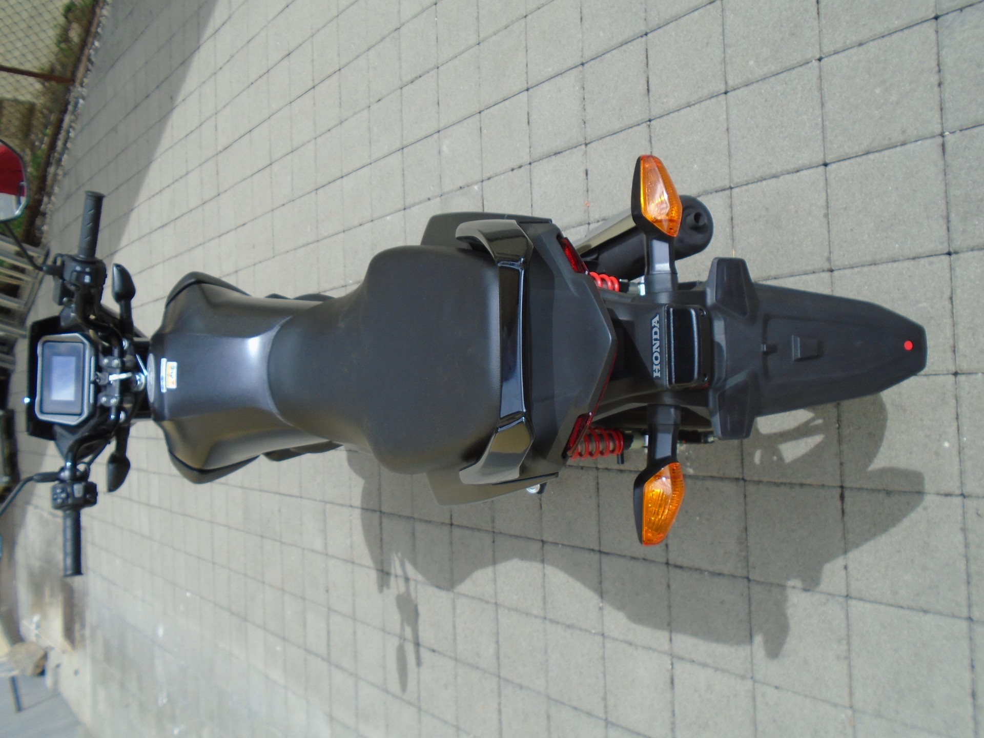 HONDA CBF 125 M-image-3
