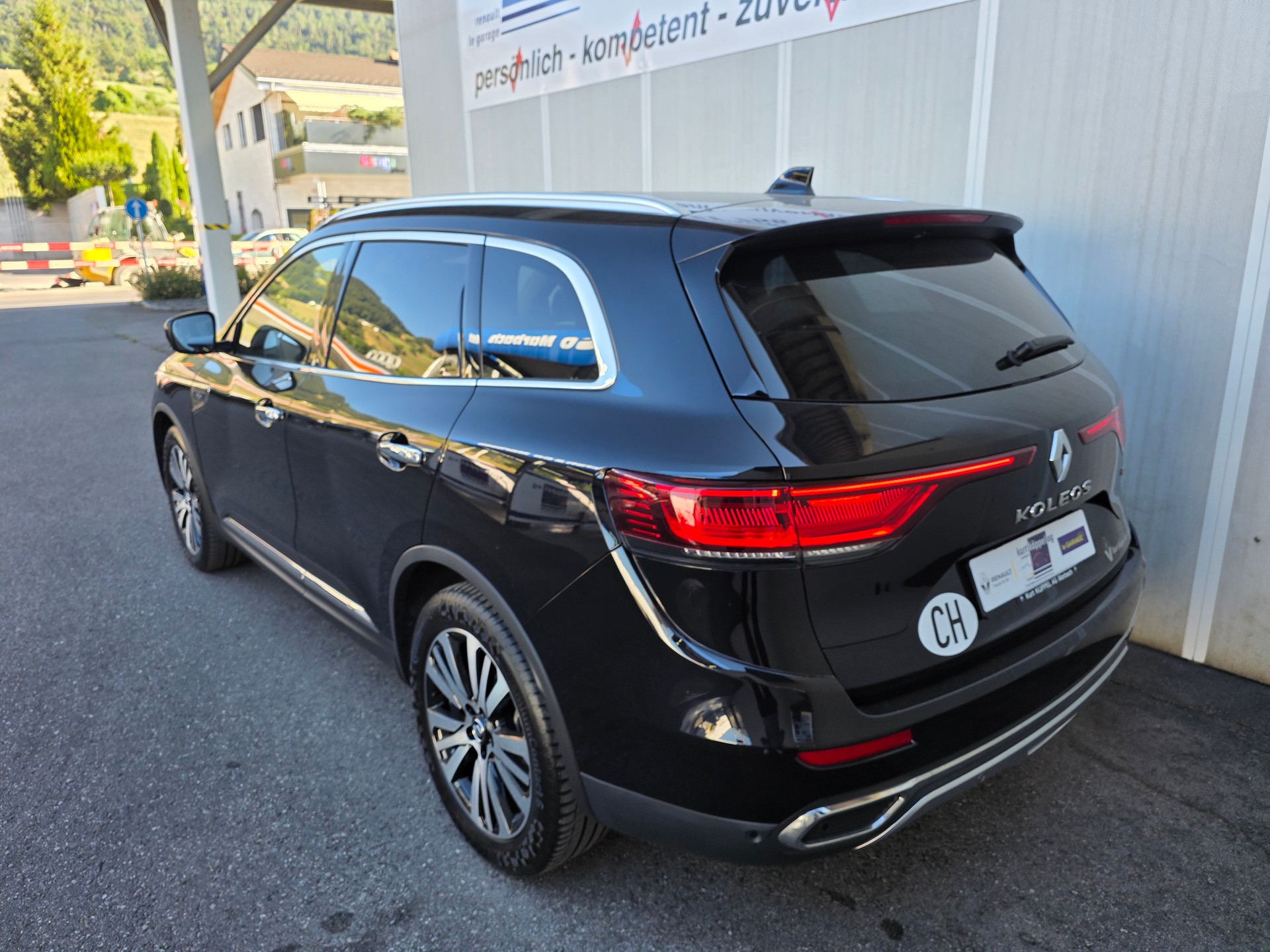 RENAULT Koleos 2.0 dCi Initiale Paris 4WD Xtronic CVT-showroom-element-2