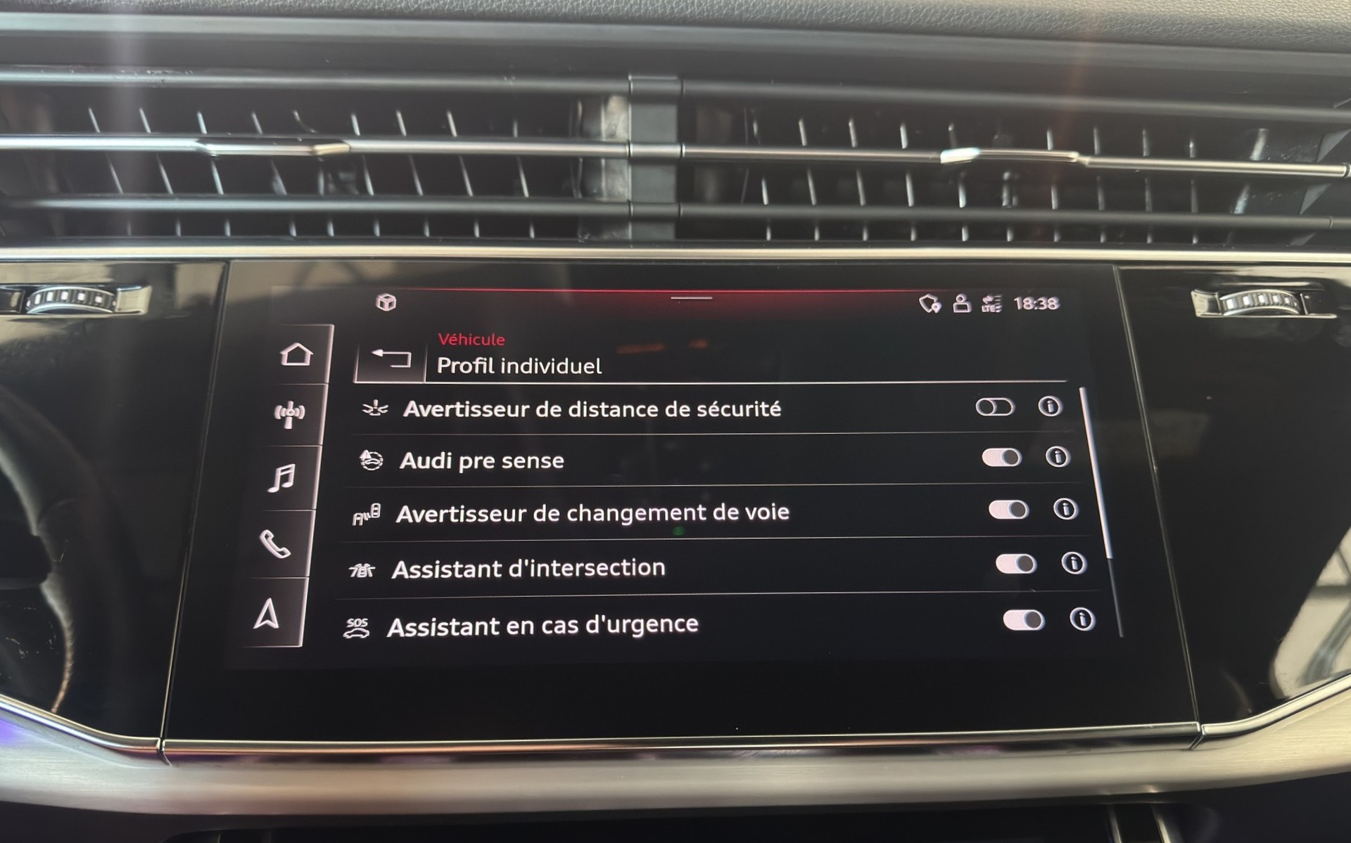 AUDI Q7 50 TDI quattro S Line tiptronic-image-19