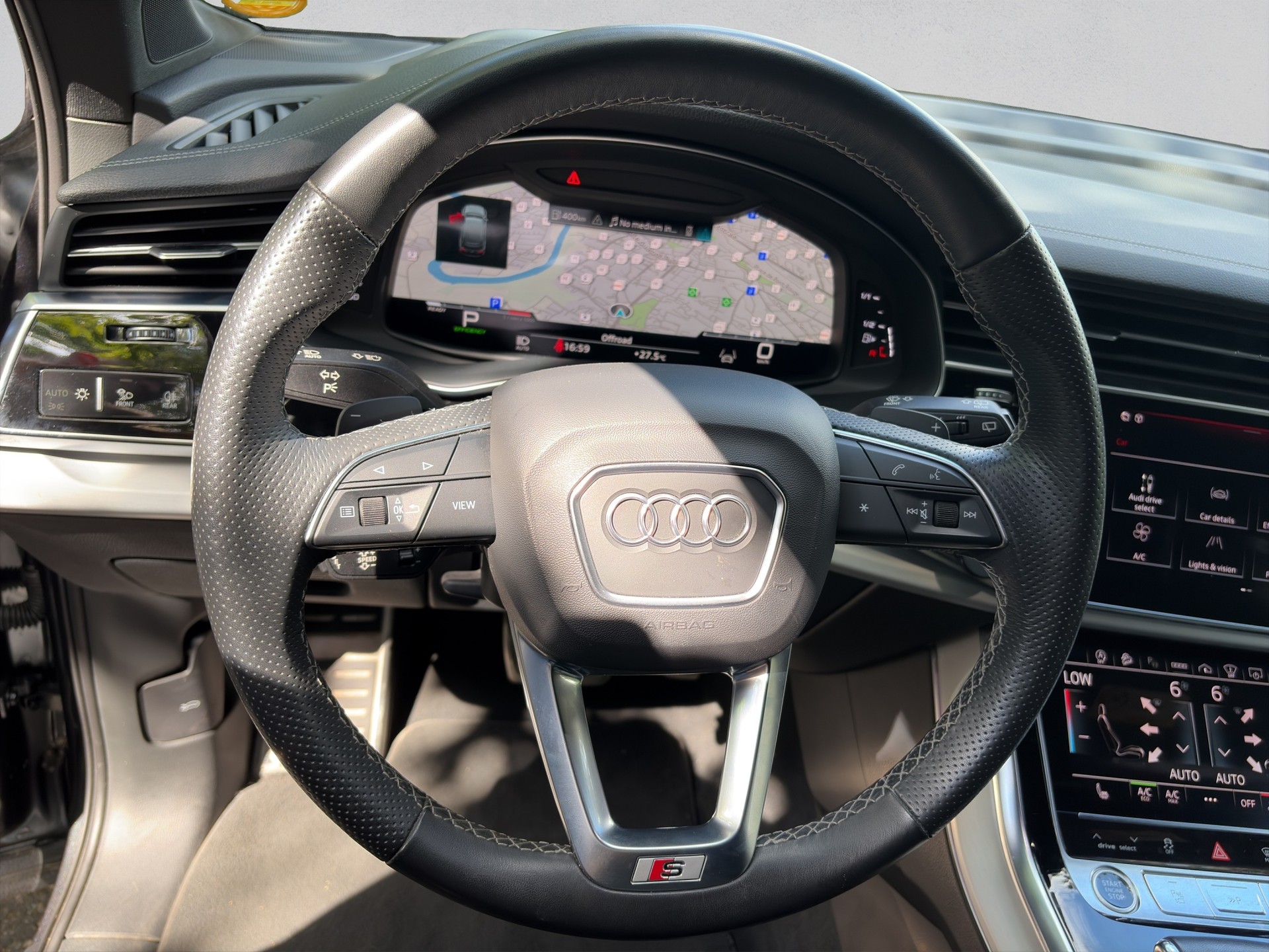 AUDI Q7 50 TDI quattro S Line tiptronic-image-9