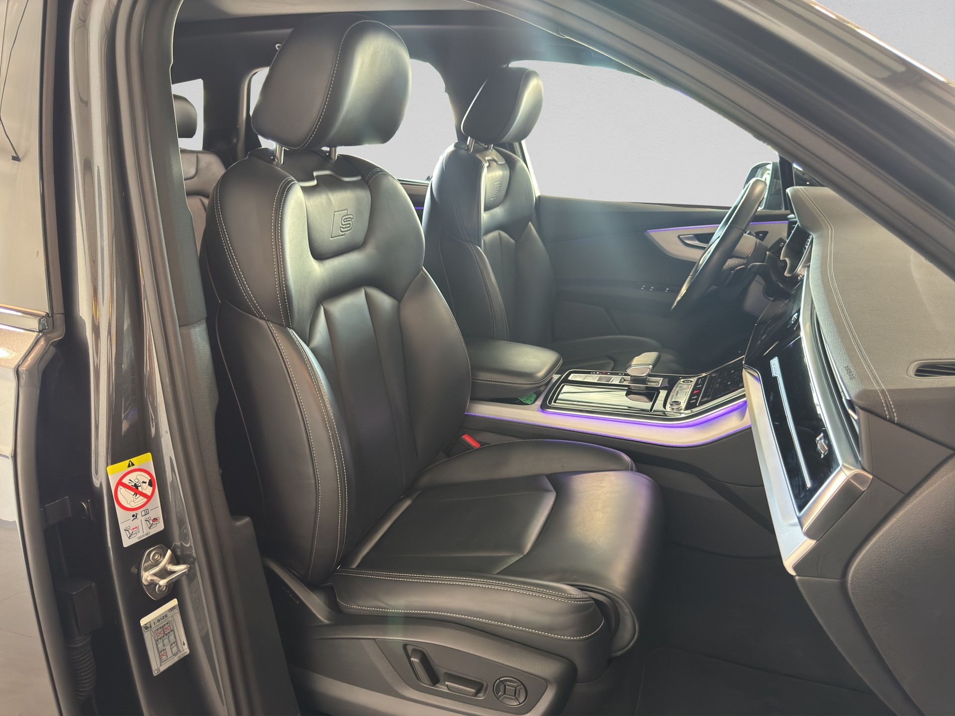 AUDI Q7 50 TDI quattro S Line tiptronic-image-14