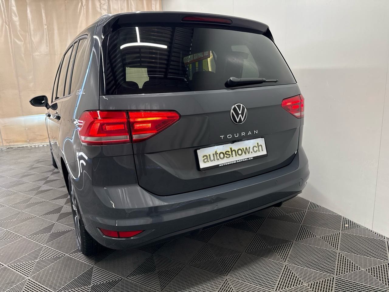 VW Touran 1.5 TSI EVO Goal 7-Sitze-image-13