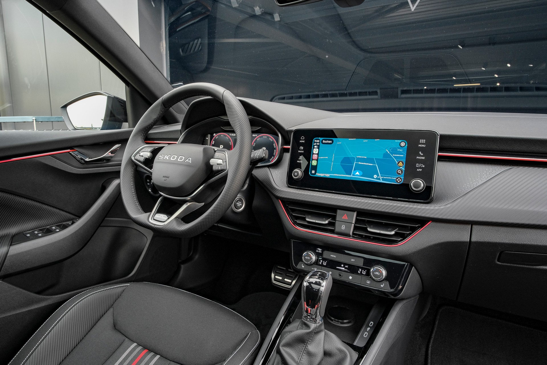 SKODA Scala 1.5 TSI Monte Carlo DSG-image-13