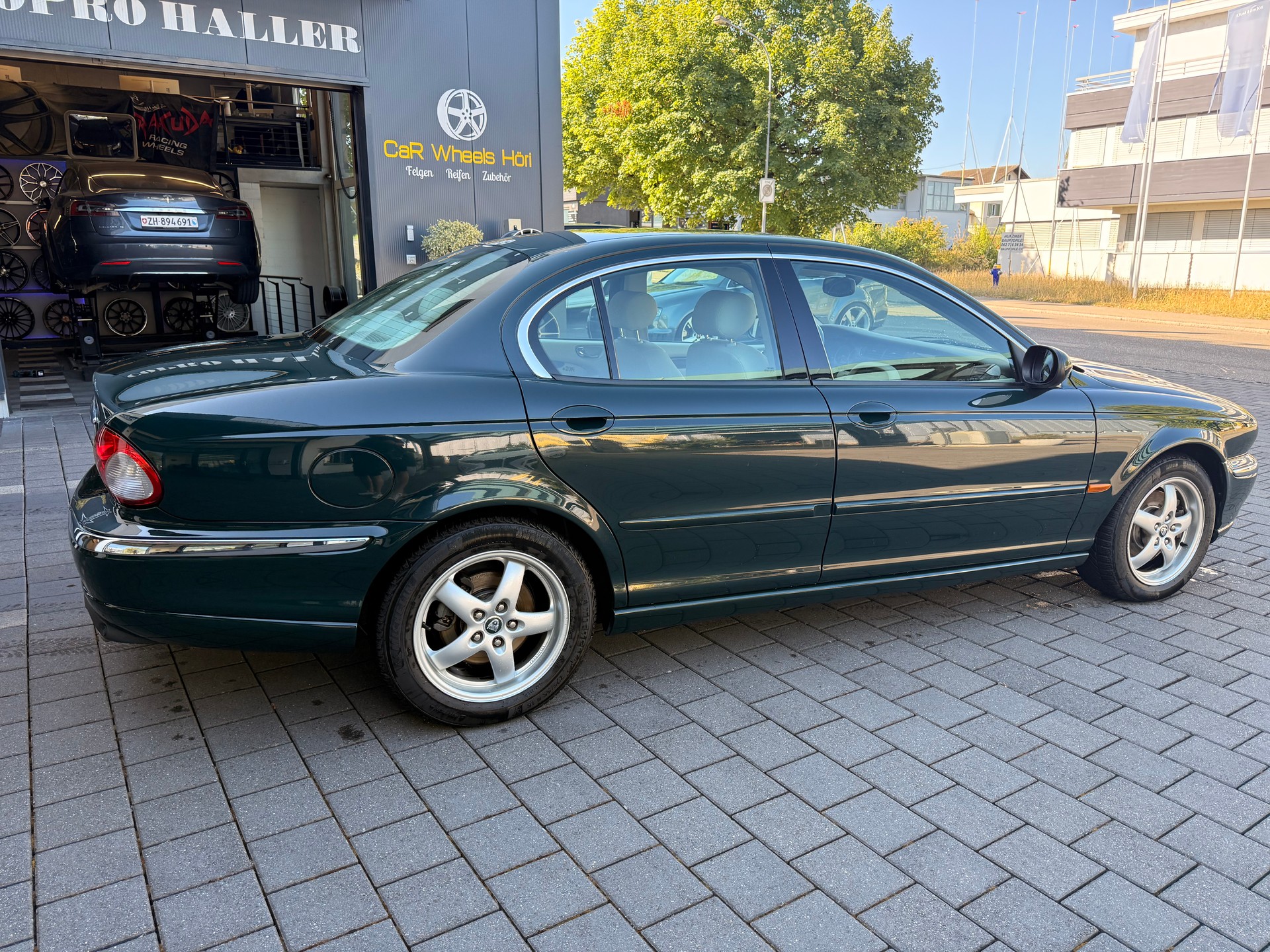 JAGUAR X-Type 3.0 V6 Traction4 Executive-image-5