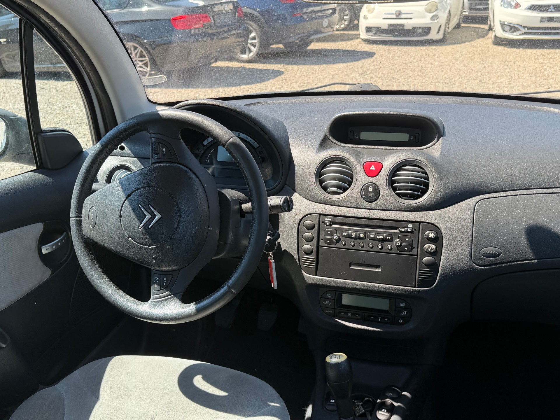 CITROEN C3 1.4 16V HDi-image-4