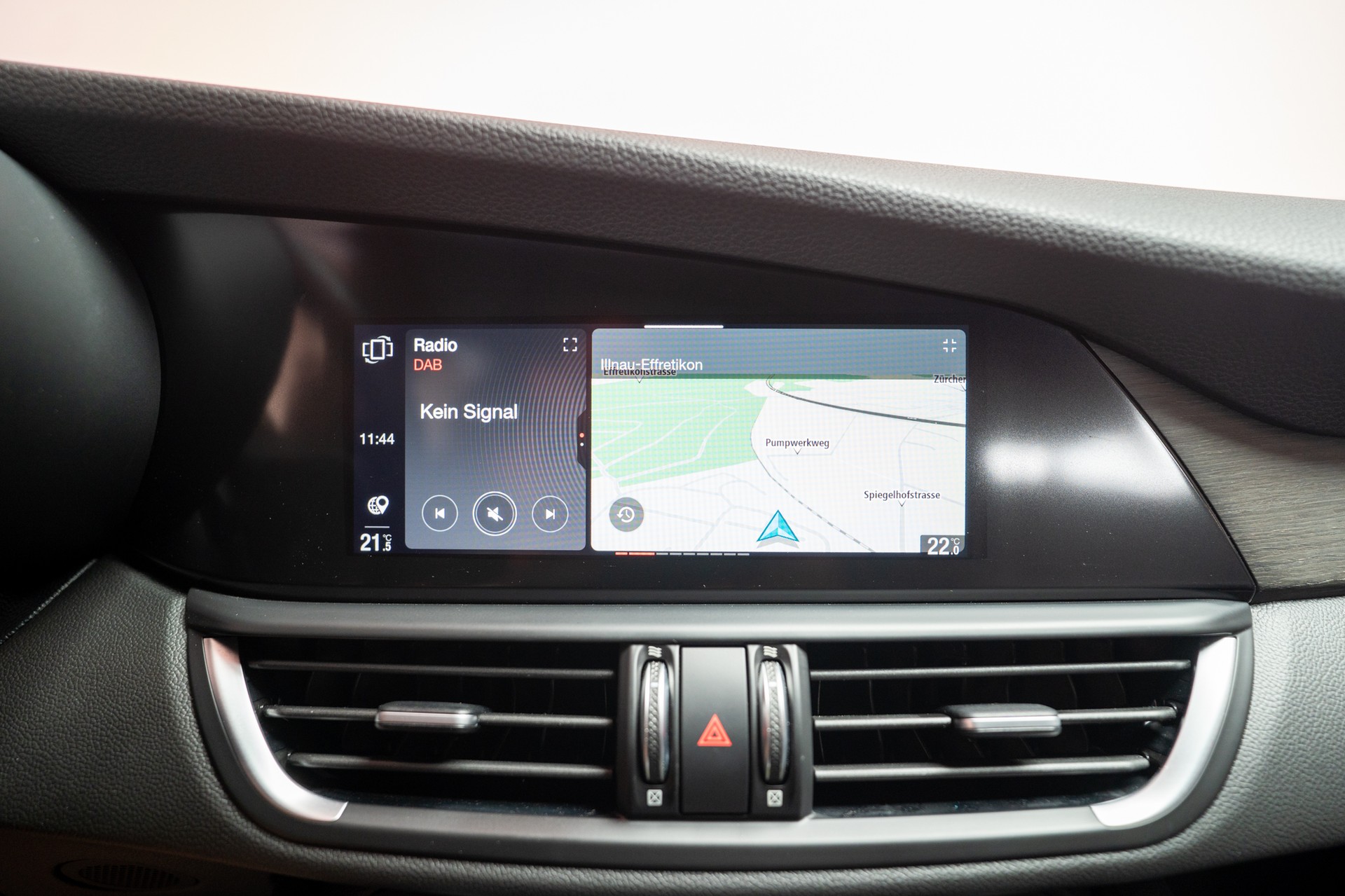 ALFA ROMEO Giulia 2.0 Q4 TI Edition / Rückfahrkamera / Memory Sitze / Navi-image-23