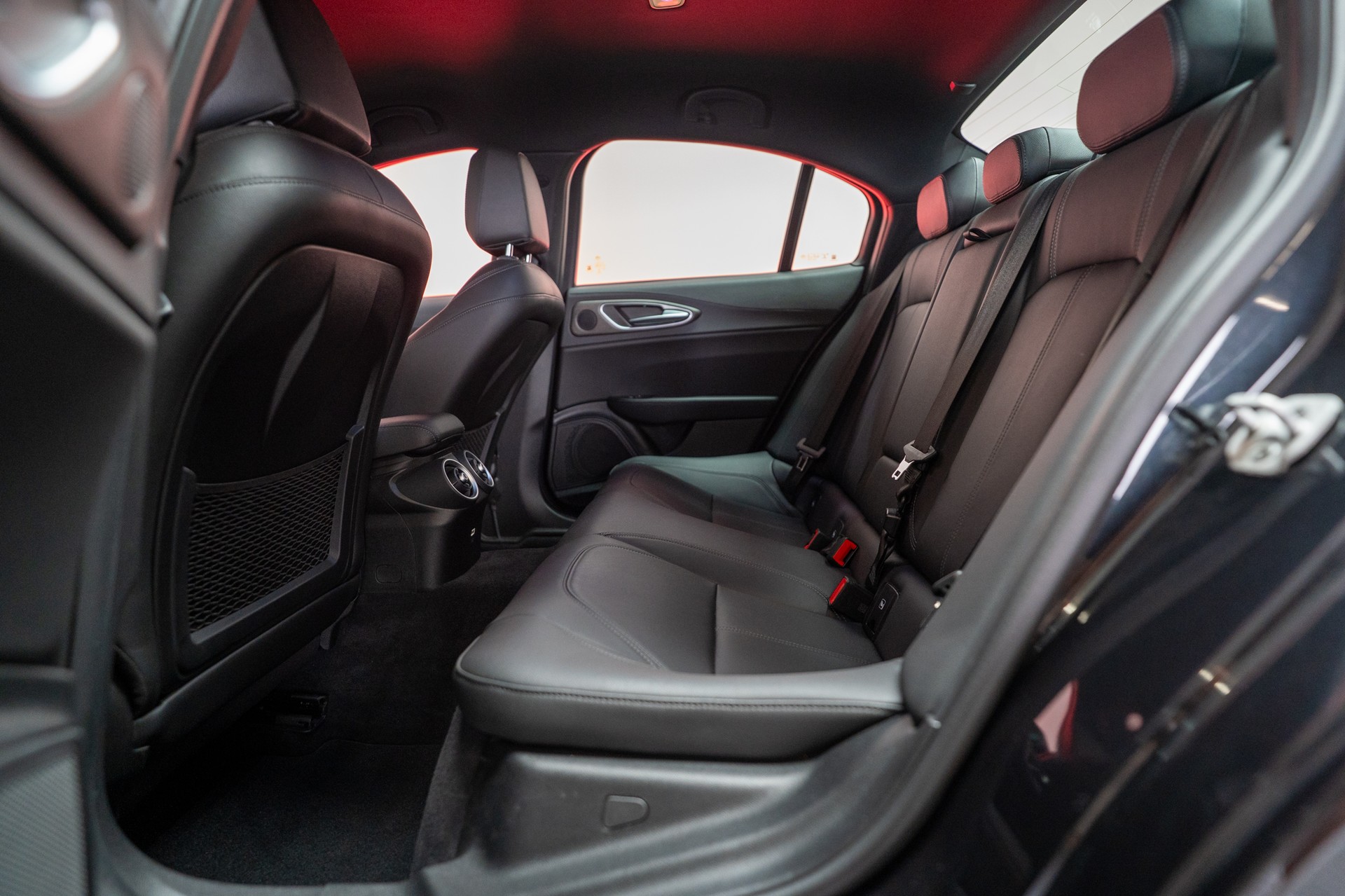 ALFA ROMEO Giulia 2.0 Q4 TI Edition / Rückfahrkamera / Memory Sitze / Navi-image-13