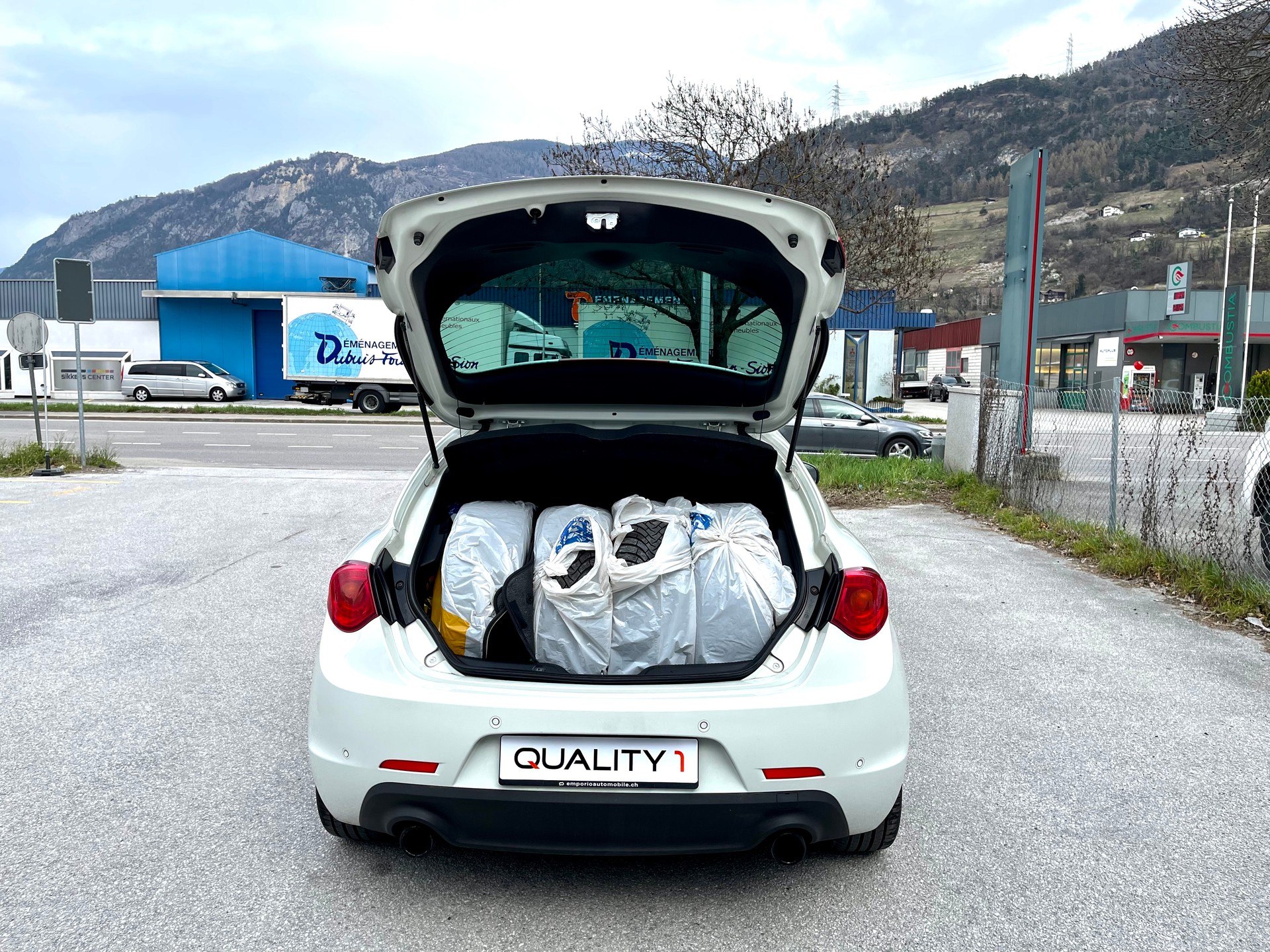 ALFA ROMEO Giulietta 1750 TBi Quadrifoglio Verde TCT-showroom-element-3