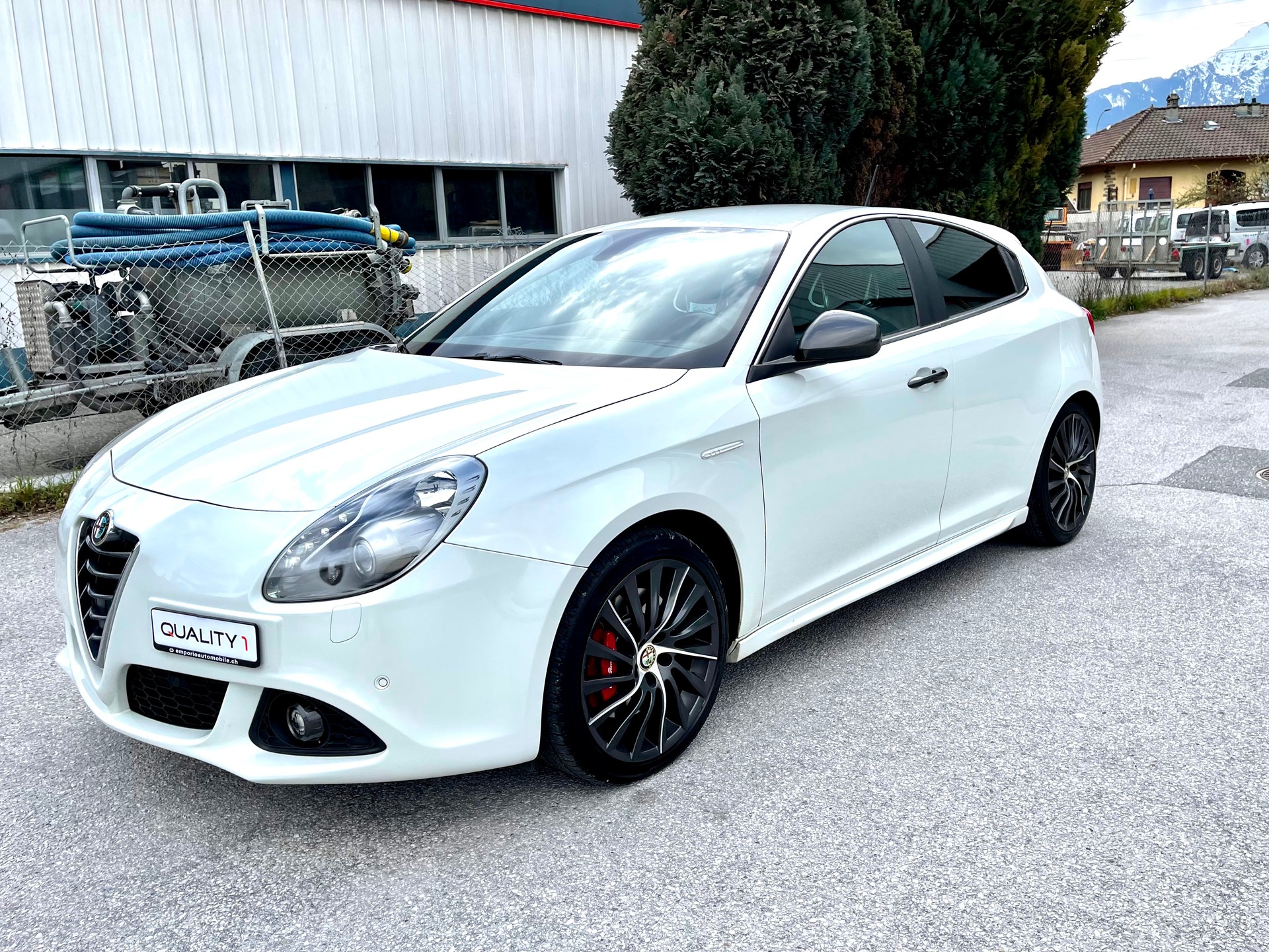 ALFA ROMEO Giulietta 1750 TBi Quadrifoglio Verde TCT-image-25