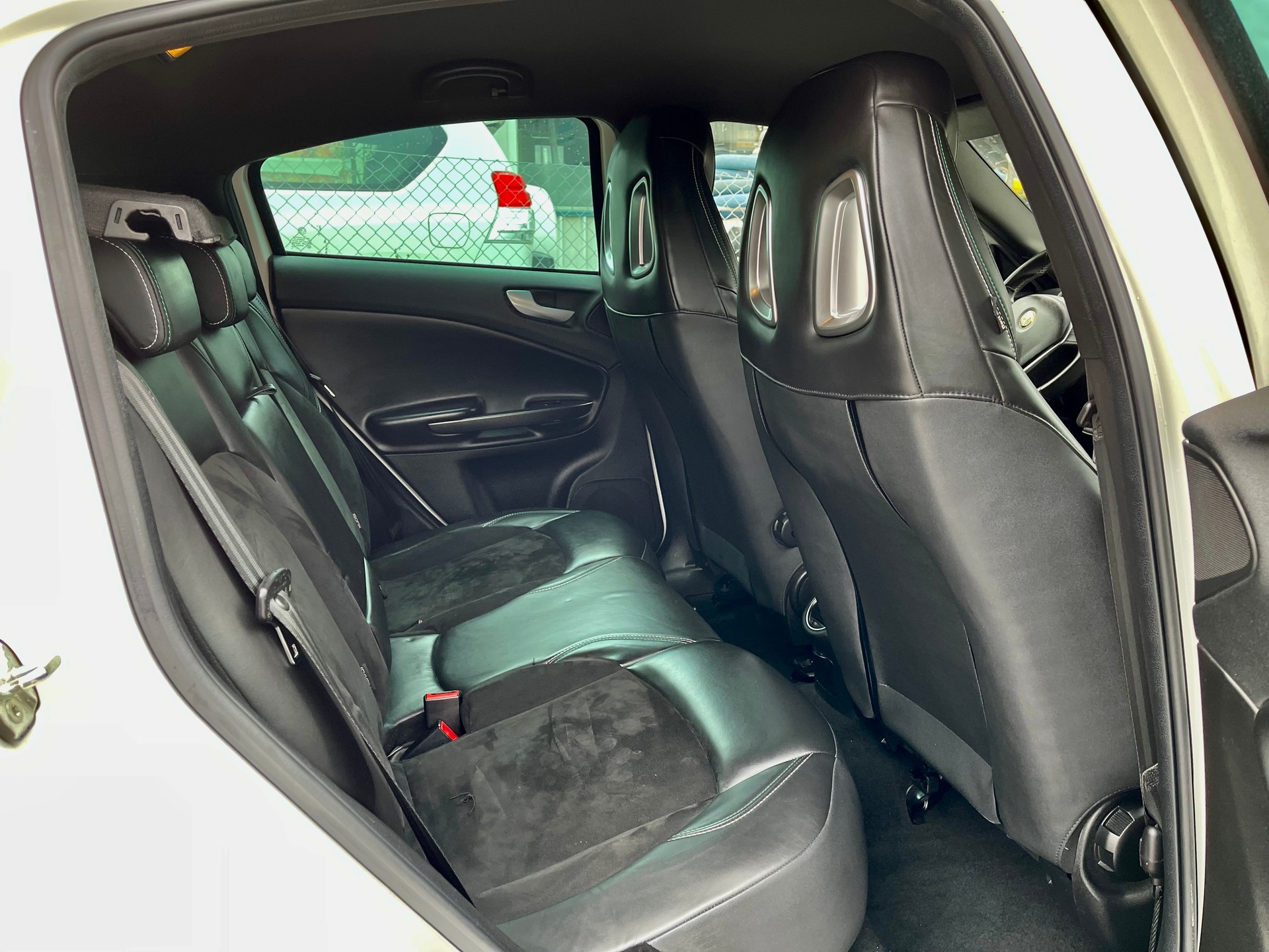 ALFA ROMEO Giulietta 1750 TBi Quadrifoglio Verde TCT-image-11