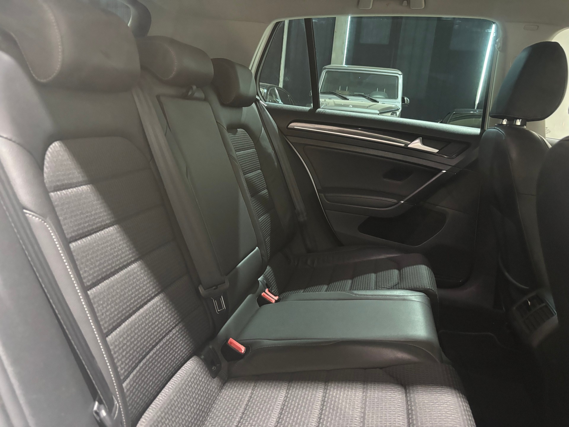 VW Golf 1.4 TSI Highline-image-15