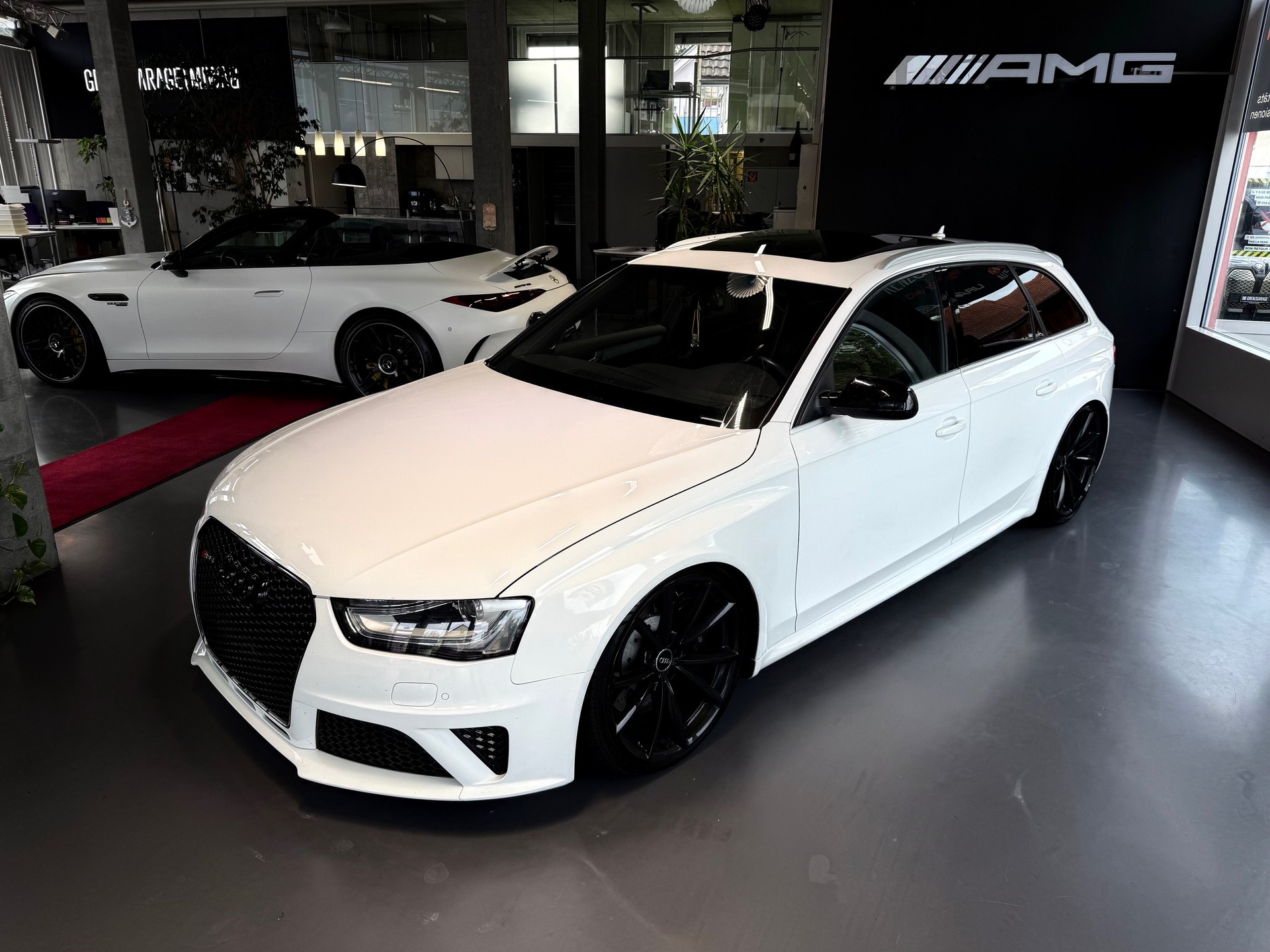 AUDI RS4 Avant 4.2 FSI V8 quattro S-tronic