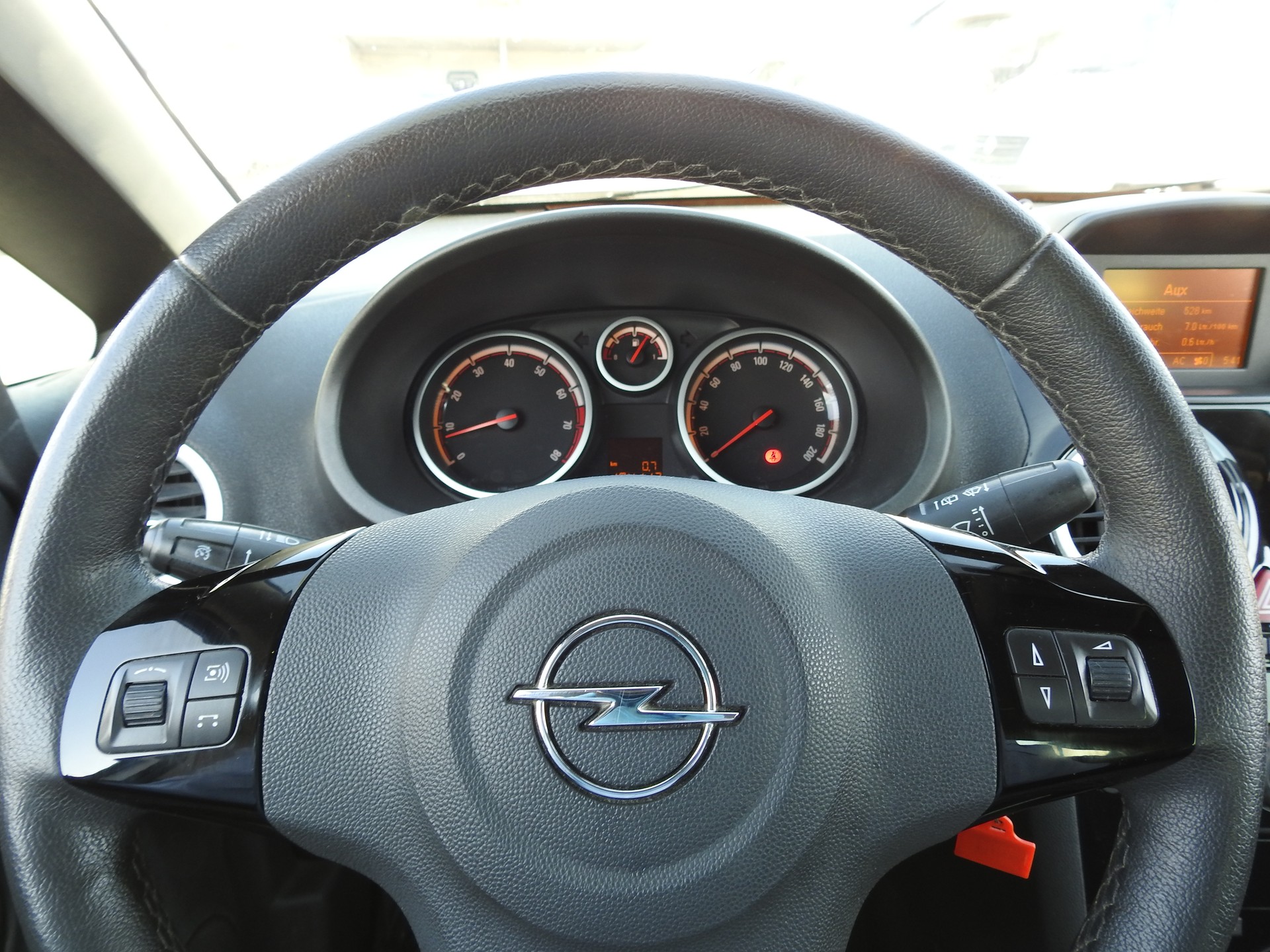 OPEL Corsa 1.4 TP Sport-image-24