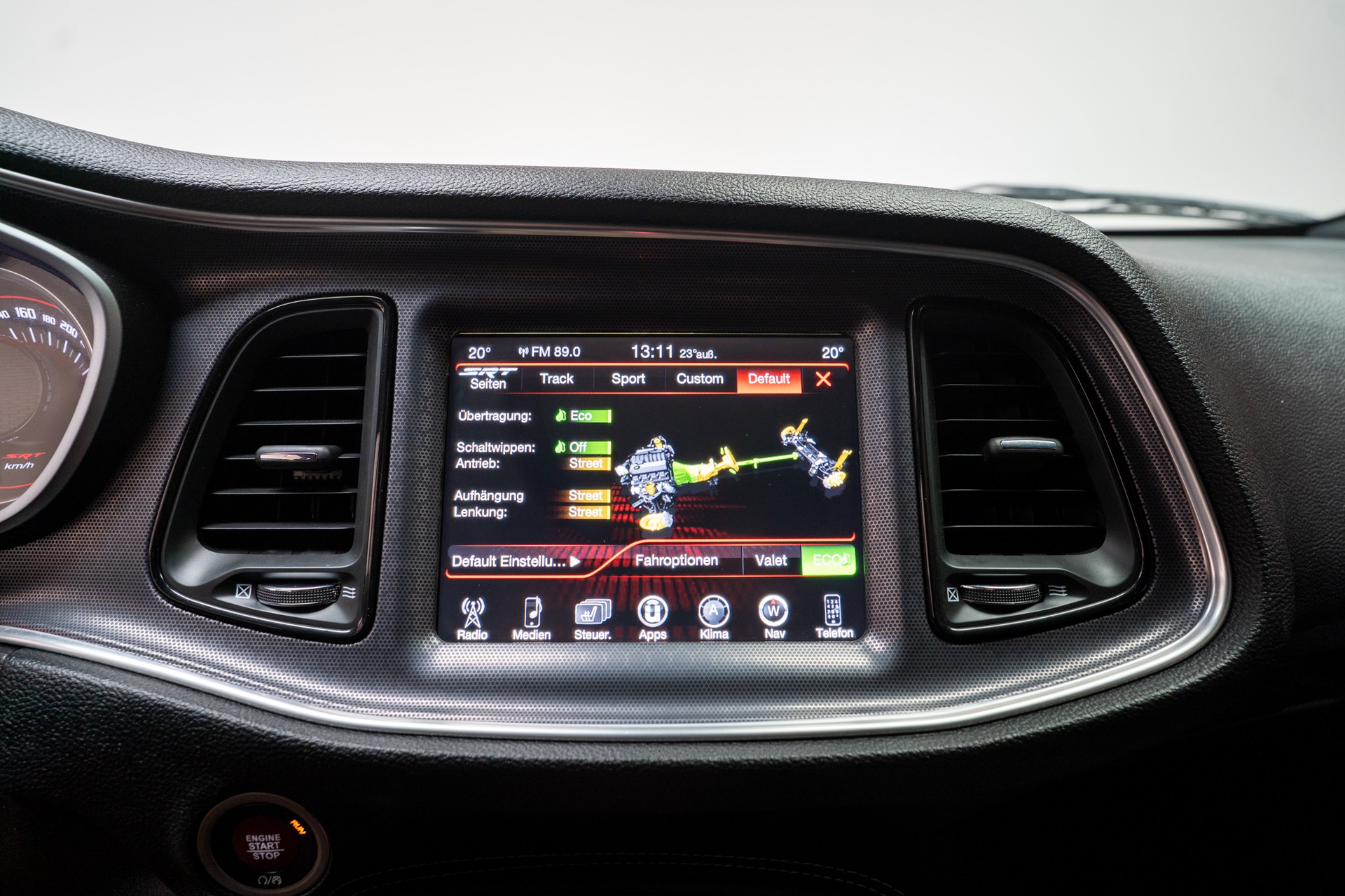 DODGE Challenger 6.4 V8 HEMI SRT-image-23