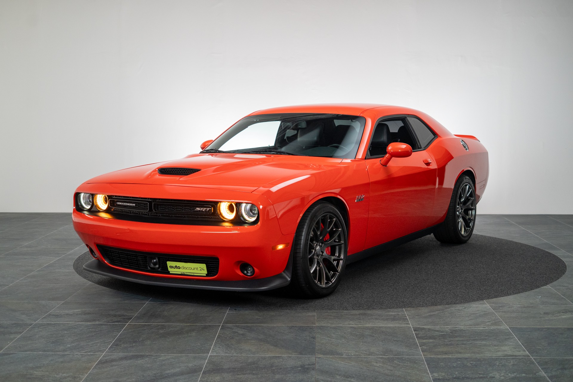 DODGE Challenger 6.4 V8 HEMI SRT