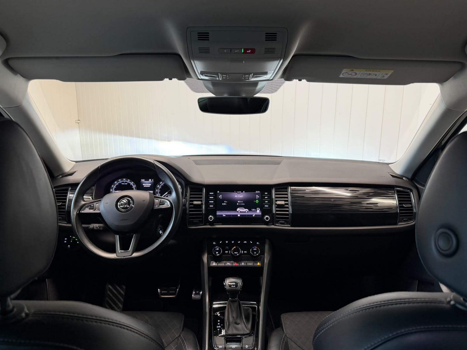 SKODA Kodiaq 2.0 TDI 4x4 DSG - frisch ab MFK und Service - AHK - 7 Plätzer-image-7