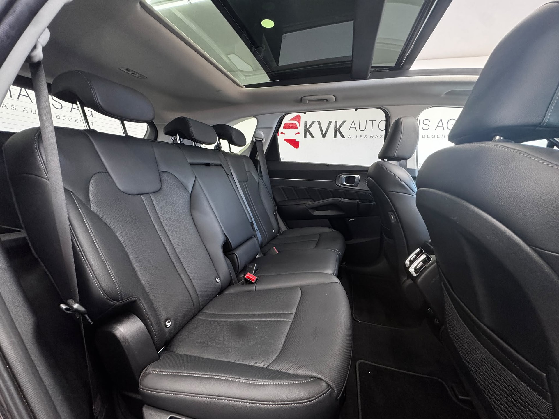 KIA Sorento 1.6 T-GDi HEV Style | CH-Fahrzeug | 7-Plätzer | 7 Jahre Werksgarantie | Panorama |-image-25