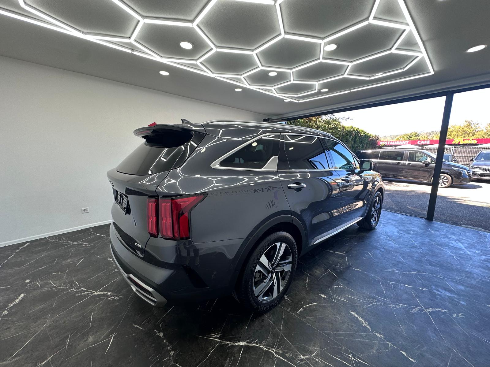 KIA Sorento 1.6 T-GDi HEV Style | CH-Fahrzeug | 7-Plätzer | 7 Jahre Werksgarantie | Panorama |-image-5