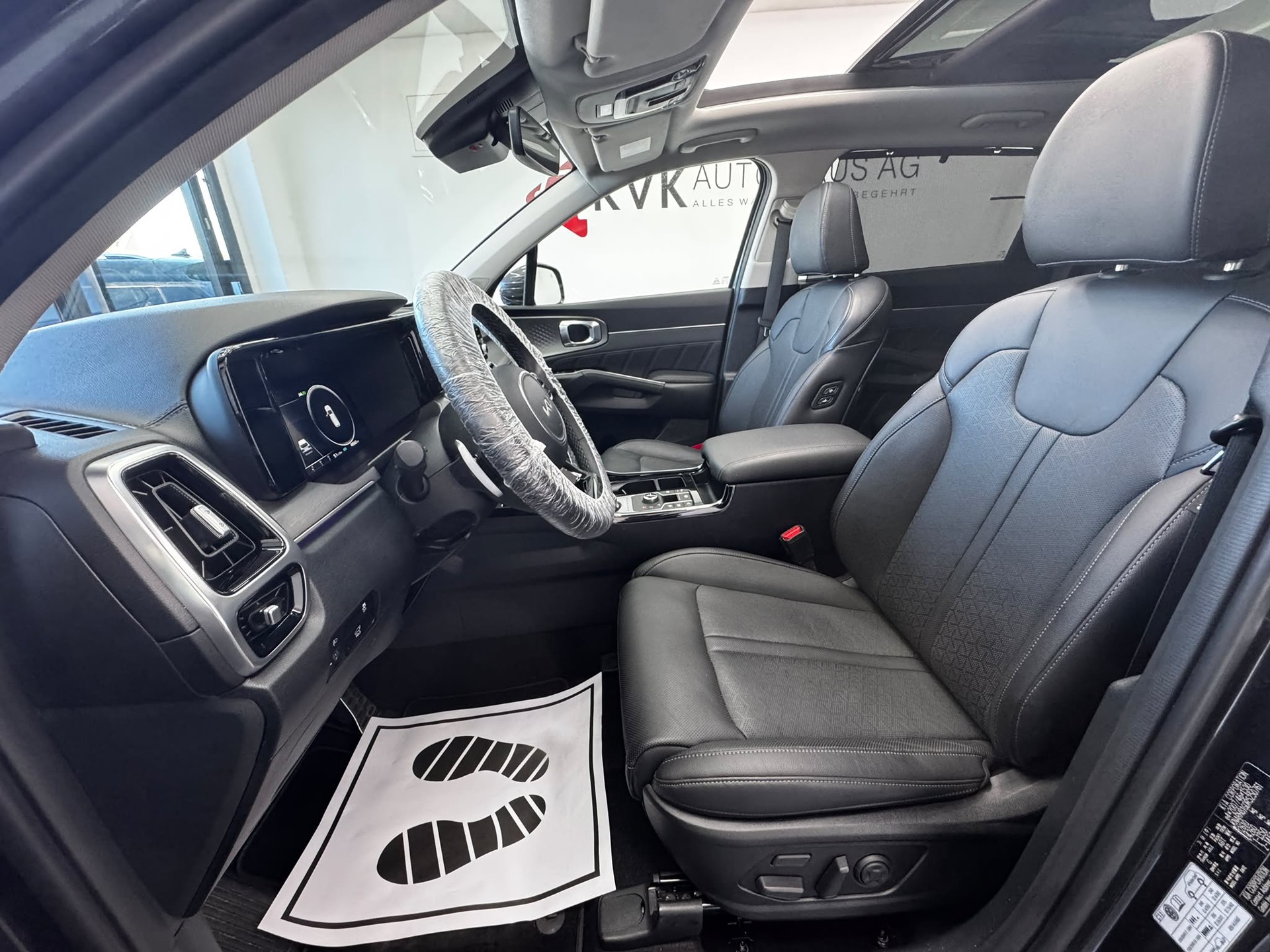 KIA Sorento 1.6 T-GDi HEV Style | CH-Fahrzeug | 7-Plätzer | 7 Jahre Werksgarantie | Panorama |-image-18