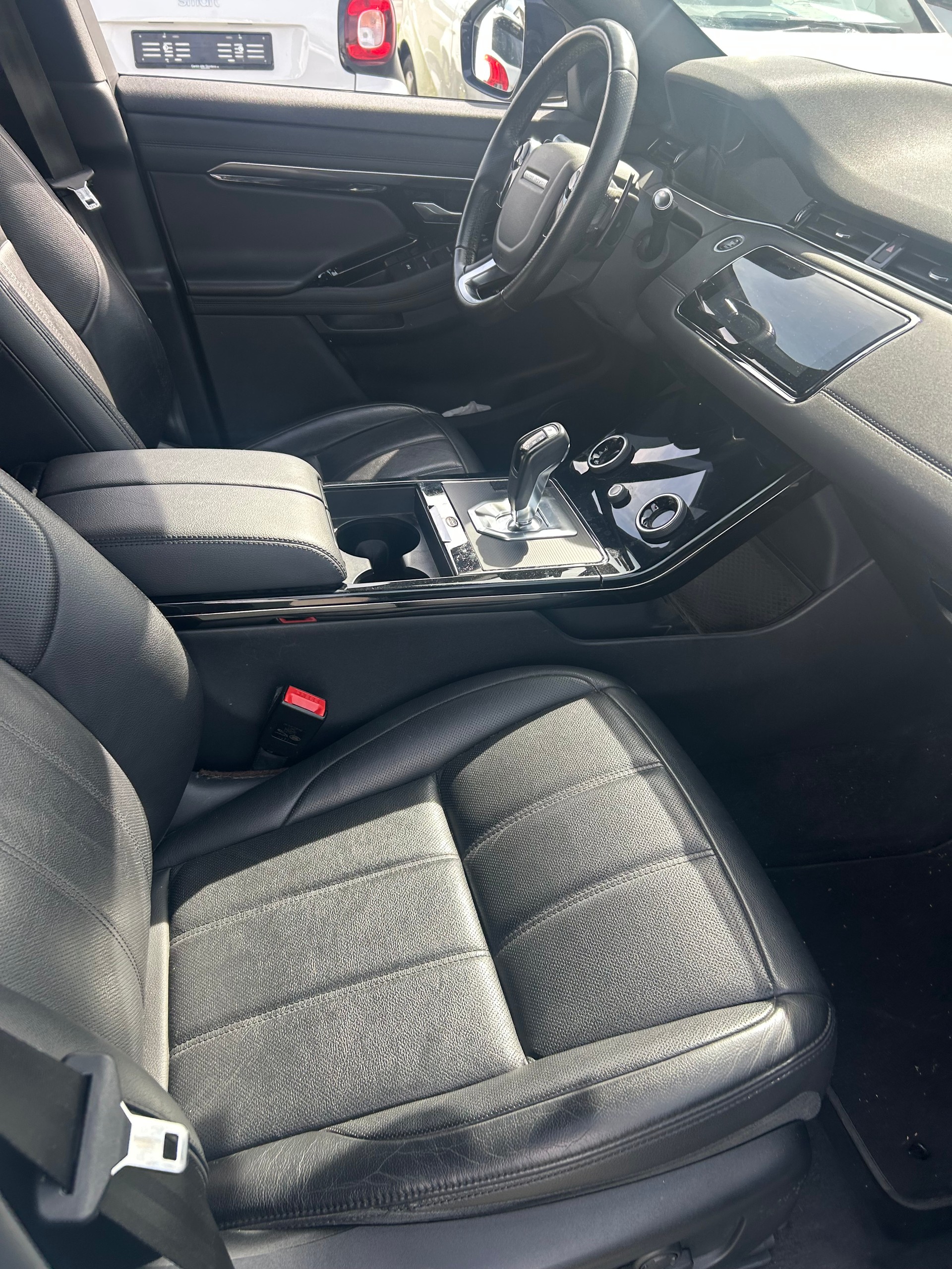 LAND ROVER Range Rover Evoque R-Dynamic P 200 AT9-showroom-element-2