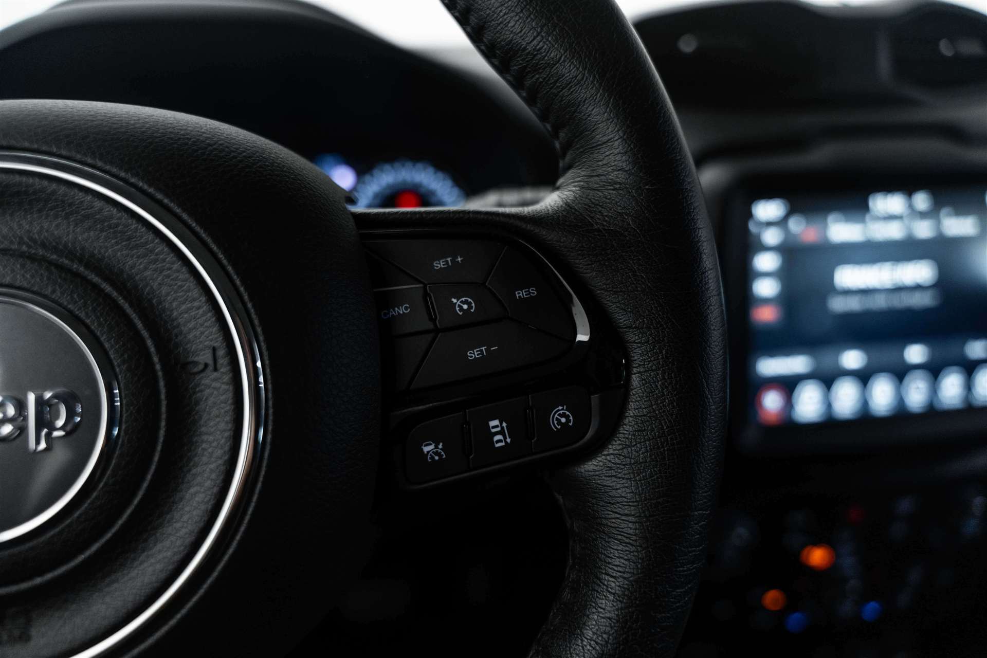 JEEP Renegade 1.5 MHEV Sustainability CH-AUTO-image-17