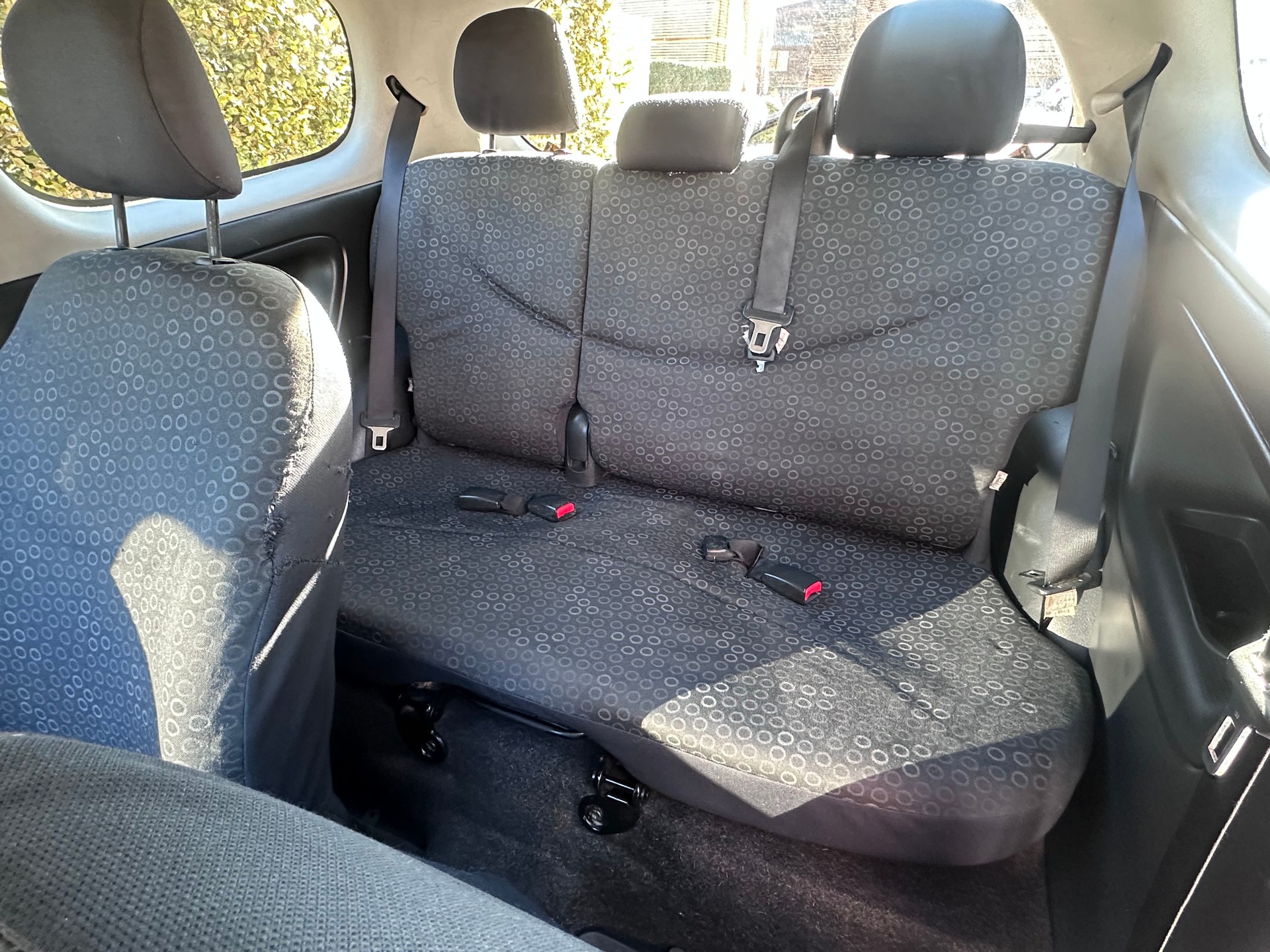 TOYOTA Yaris 1.0 Linea Sol-image-9