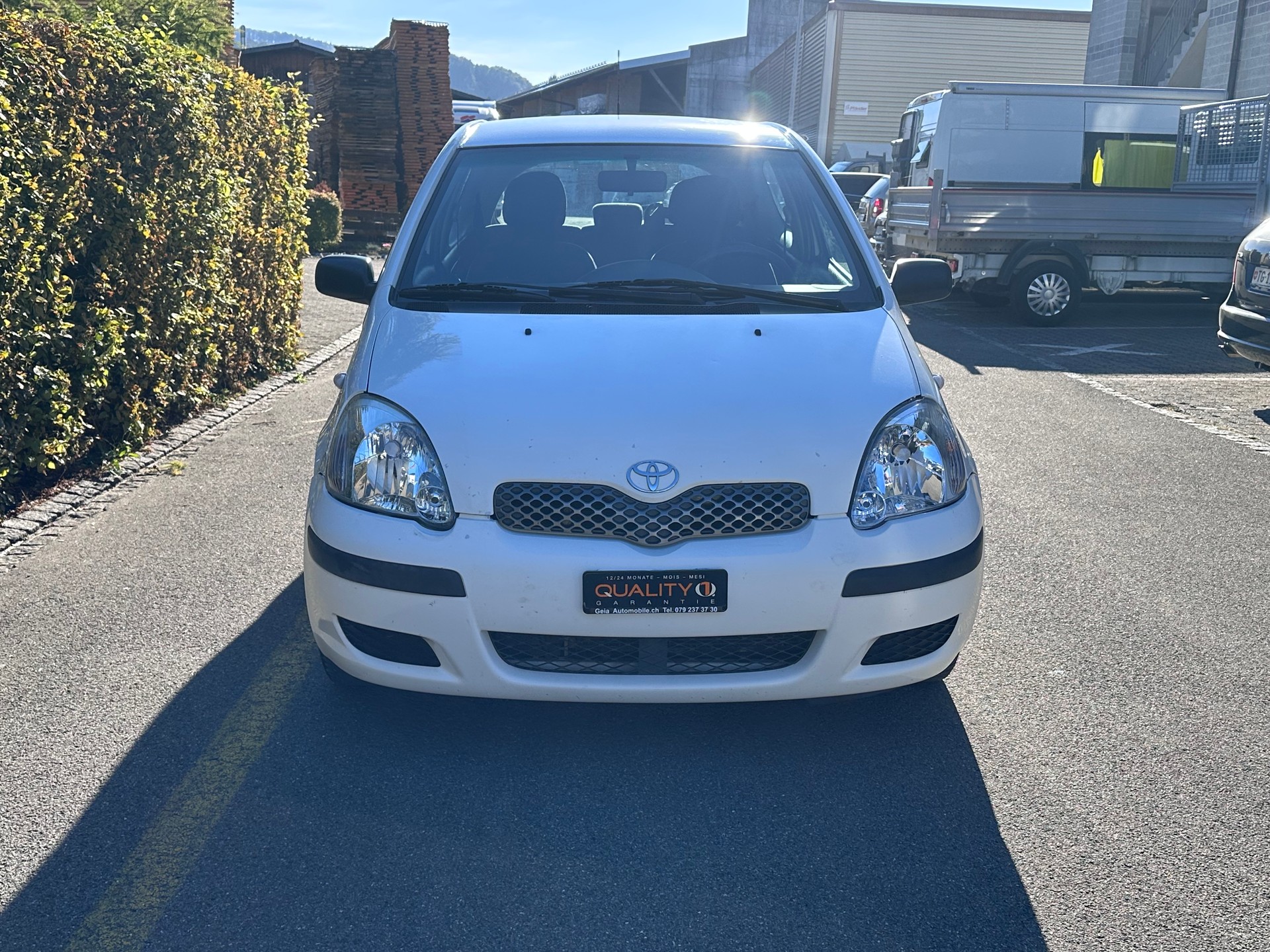 TOYOTA Yaris 1.0 Linea Sol-image-7