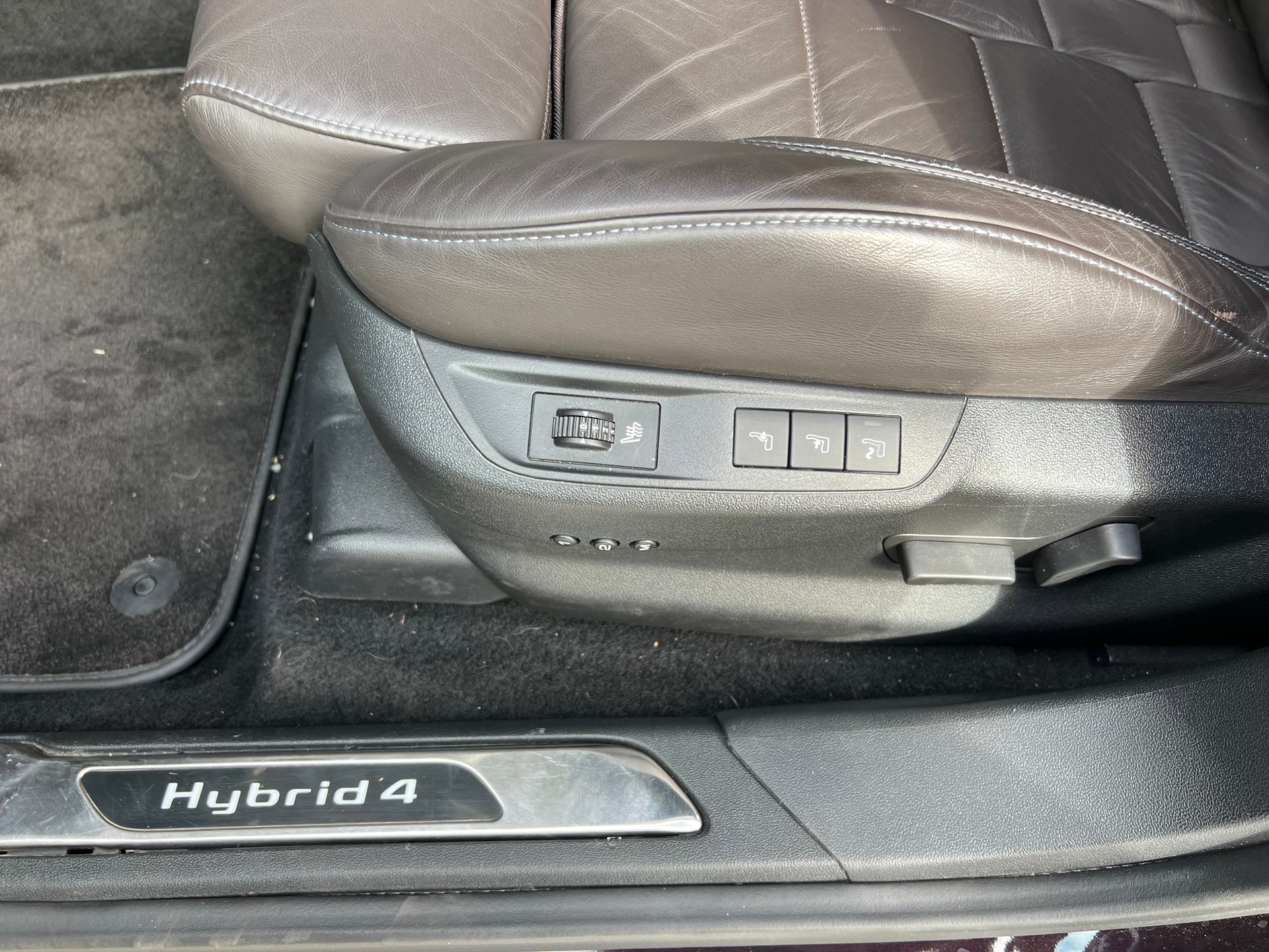 DS AUTOMOBILES DS 5 HYbrid4 200 Sport Chic EGS6-image-8