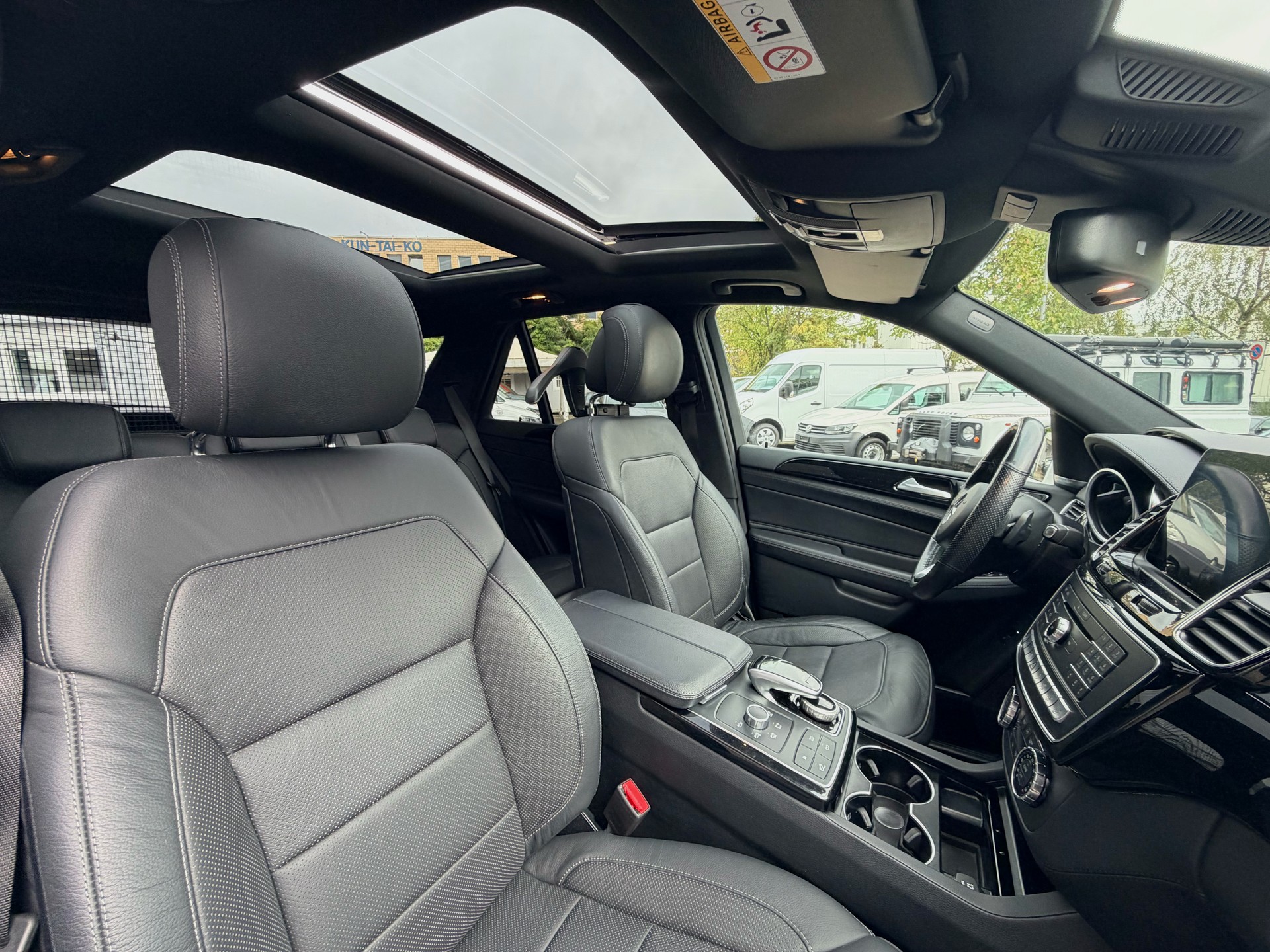 MERCEDES-BENZ GLE 350 d Executive 4Matic 9G-Tronic-image-11