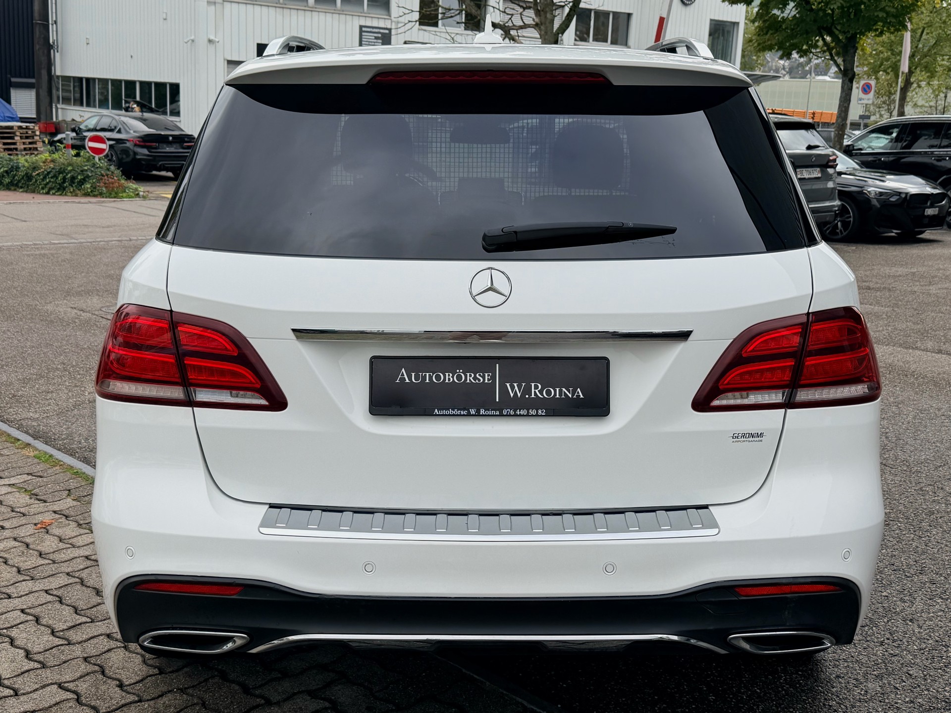 MERCEDES-BENZ GLE 350 d Executive 4Matic 9G-Tronic-showroom-element-3