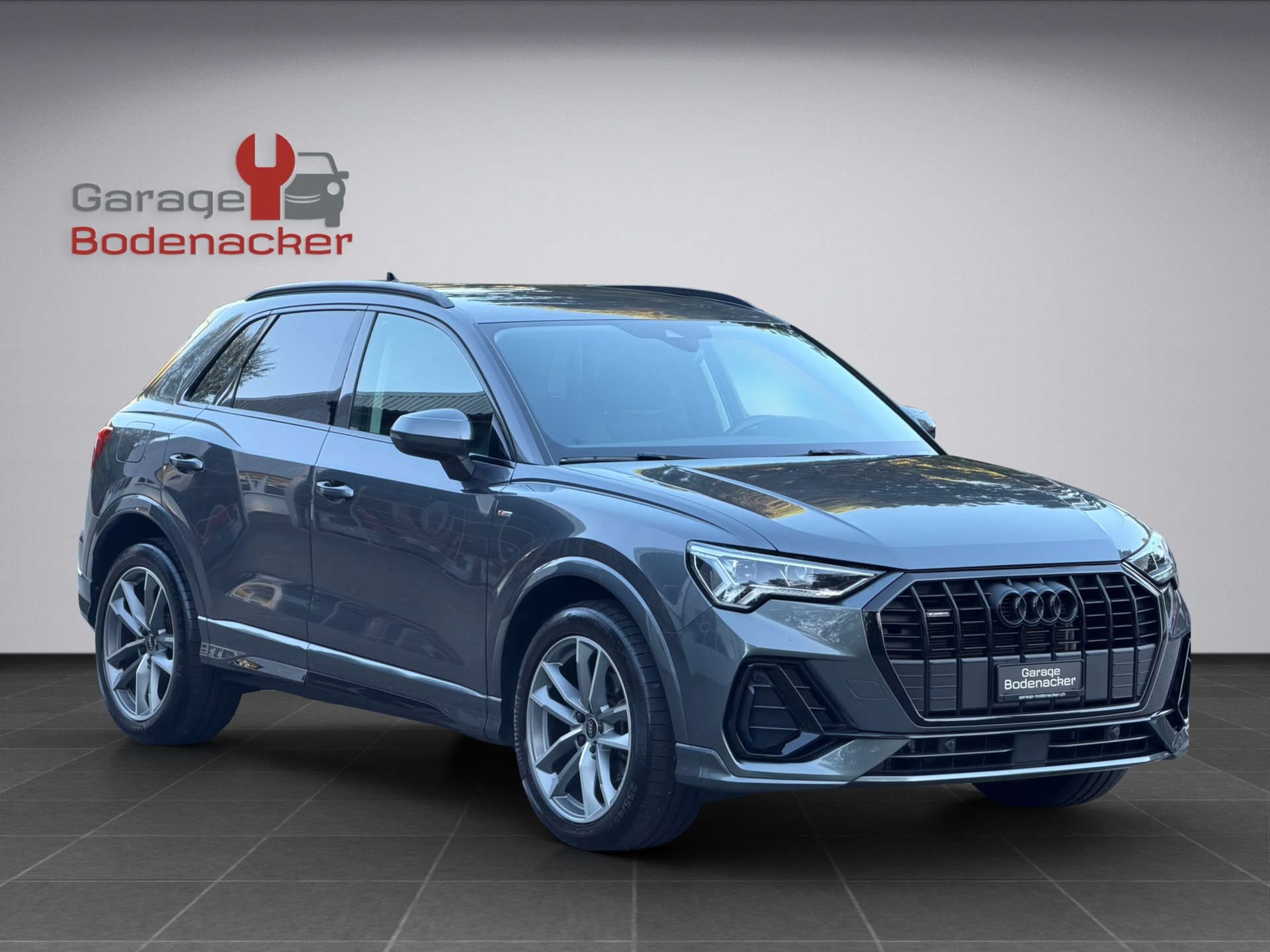 AUDI Q3 35 TDI S line quattro S-tronic-image-7