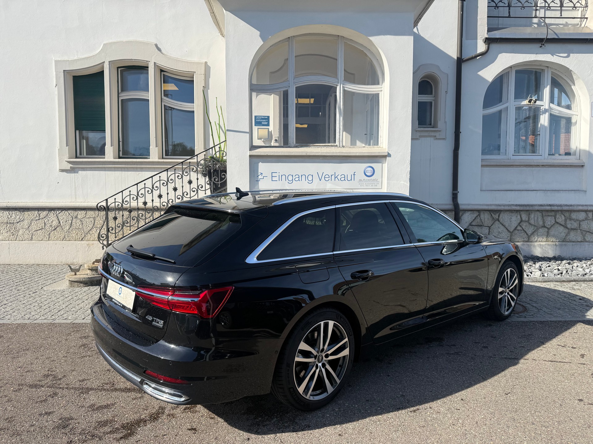 AUDI A6 Avant 2.0 45 TFSI Sport quattro S-Tronic-image-4