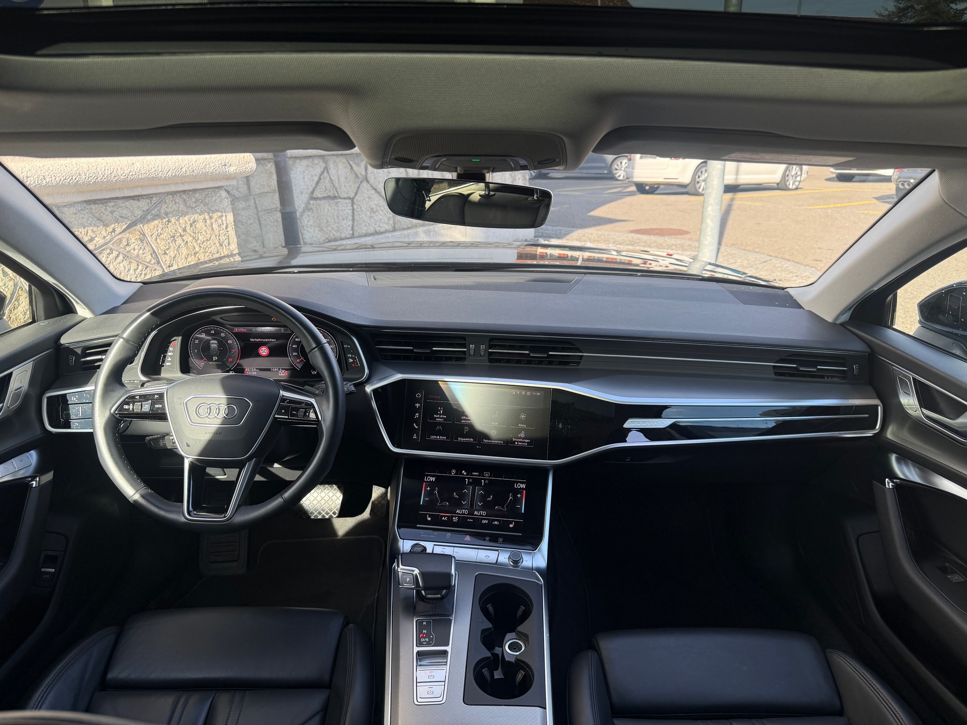AUDI A6 Avant 2.0 45 TFSI Sport quattro S-Tronic-image-14