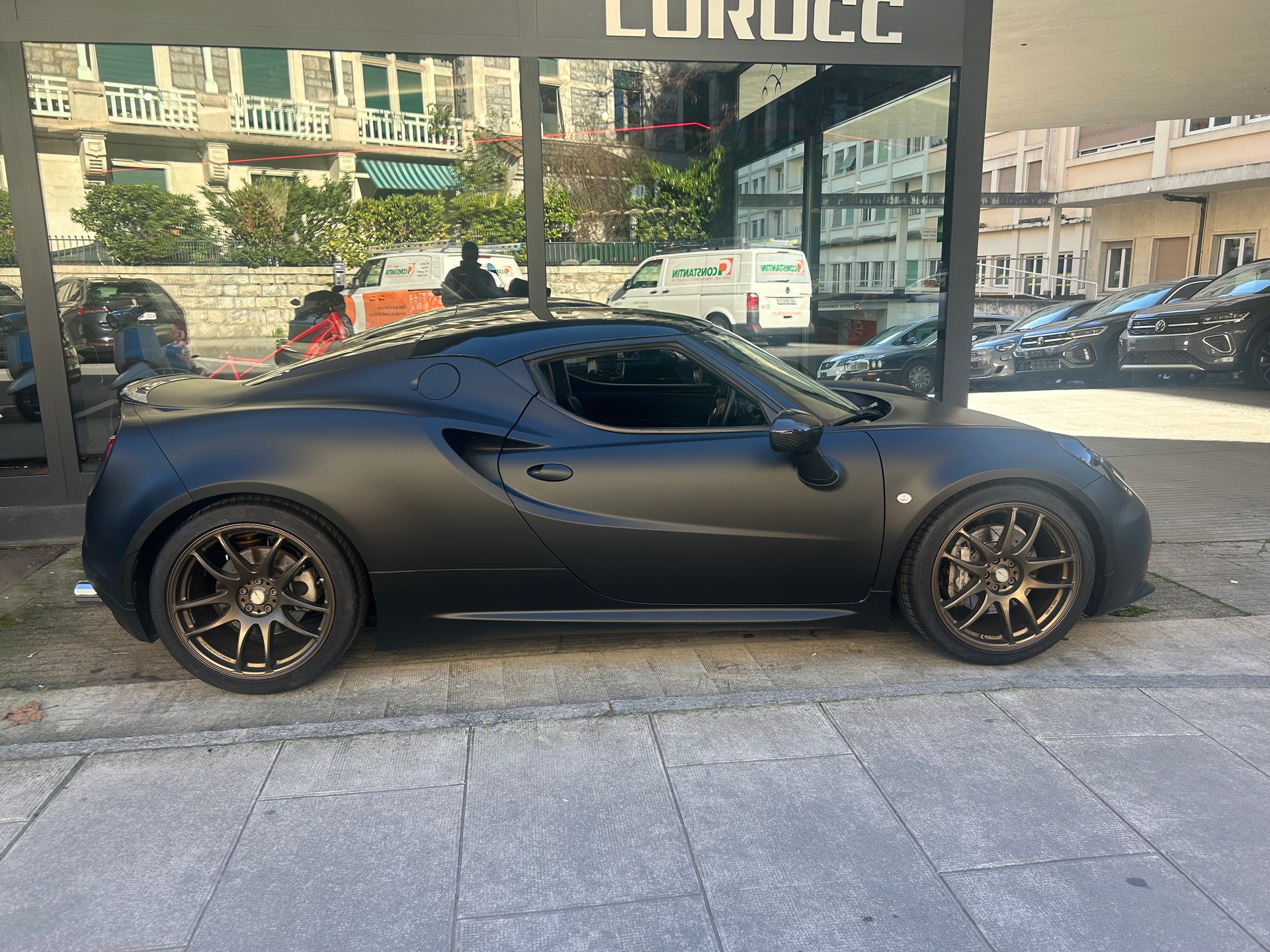 ALFA ROMEO 4C 1750 TBi-image-2