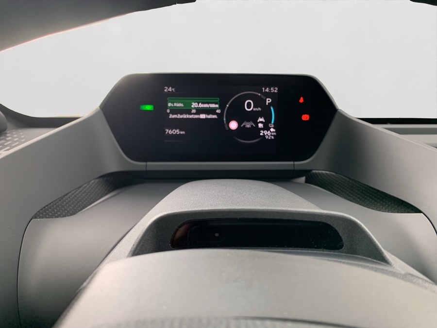 TOYOTA bZ4X Premium 71,4 kWh 4WD-image-11