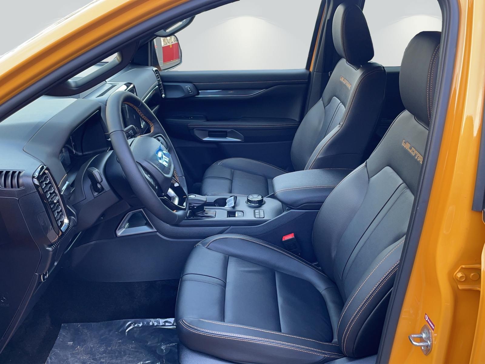 FORD Ranger Wildtrak 2.0 Eco Blue e-4WD Automat-image-4