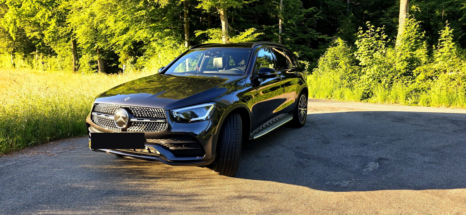 MERCEDES-BENZ GLC 300 e AMG Line Plus 4Matic 9G-Tronic-image-15