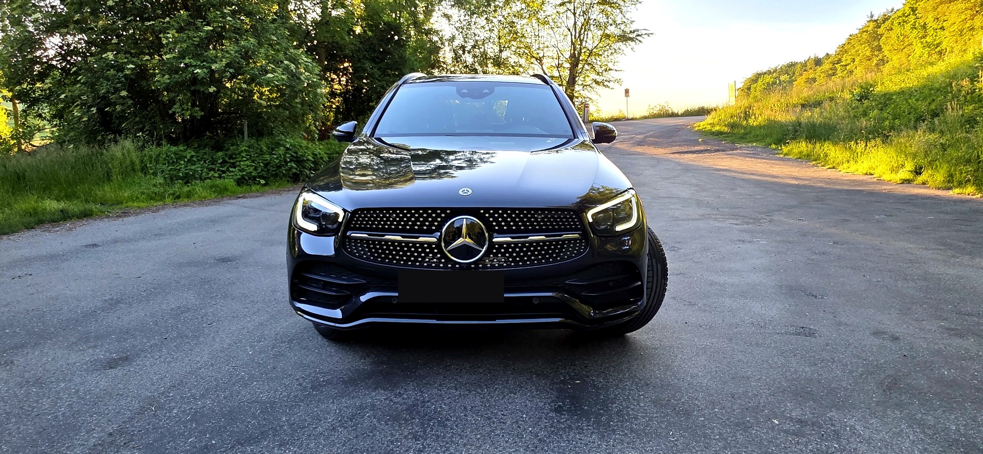 MERCEDES-BENZ GLC 300 e AMG Line Plus 4Matic 9G-Tronic-image-7