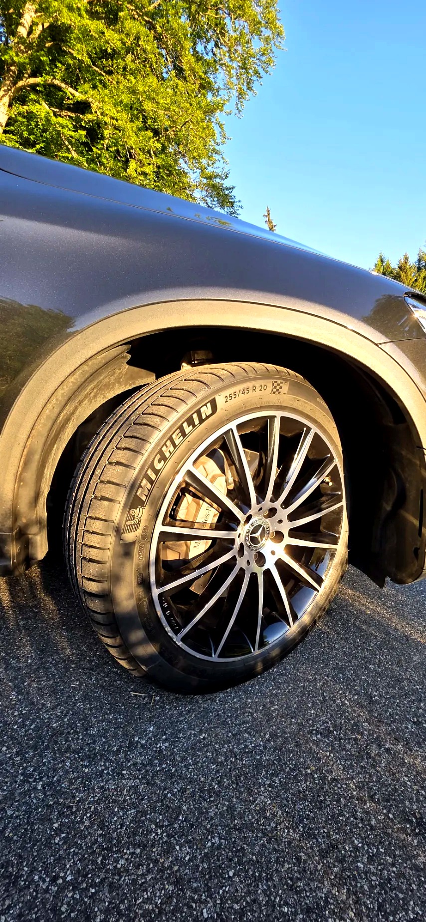 MERCEDES-BENZ GLC 300 e AMG Line Plus 4Matic 9G-Tronic-image-9