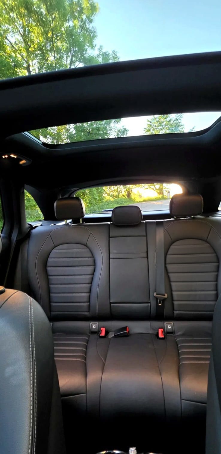 MERCEDES-BENZ GLC 300 e AMG Line Plus 4Matic 9G-Tronic-image-13