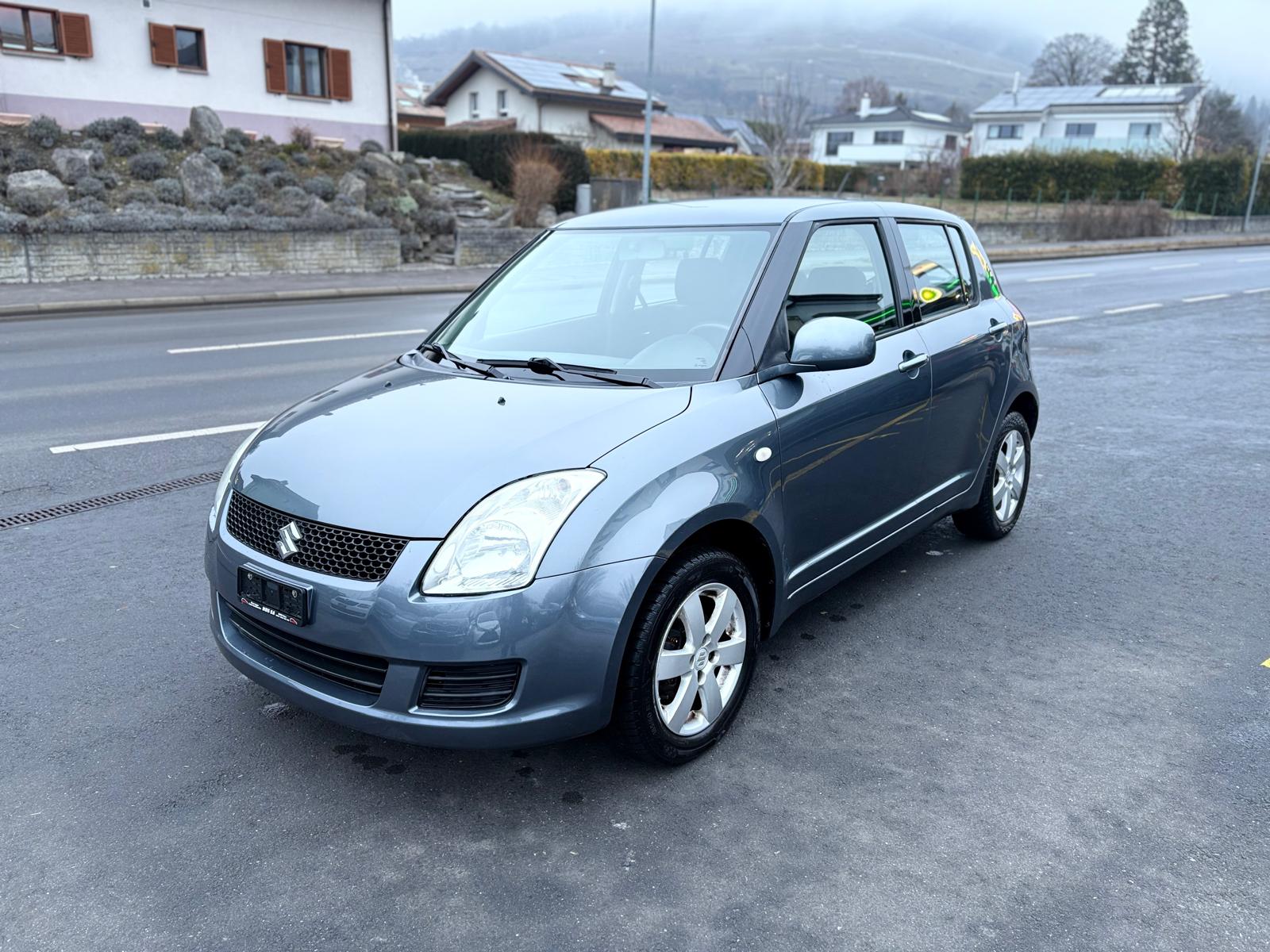 SUZUKI Swift 1.3i 16V GL 4x4