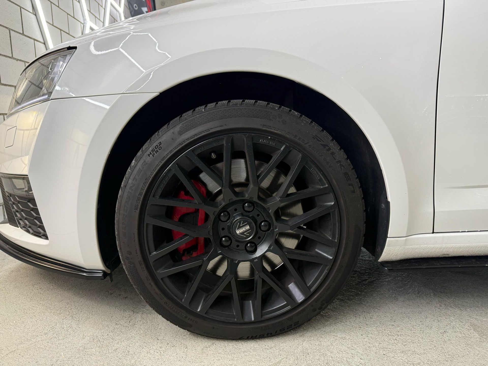 SKODA Octavia Combi 2.0 TSI RS DSG-image-12