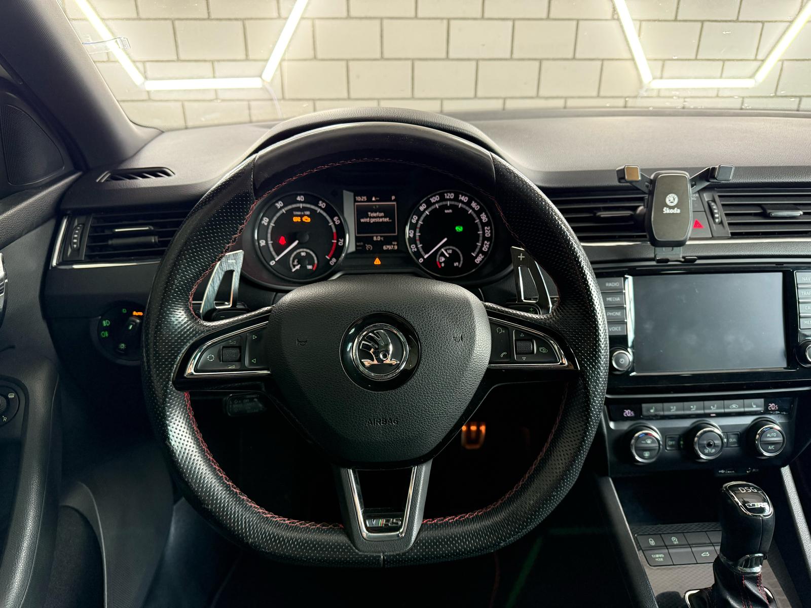 SKODA Octavia Combi 2.0 TSI RS DSG-image-6