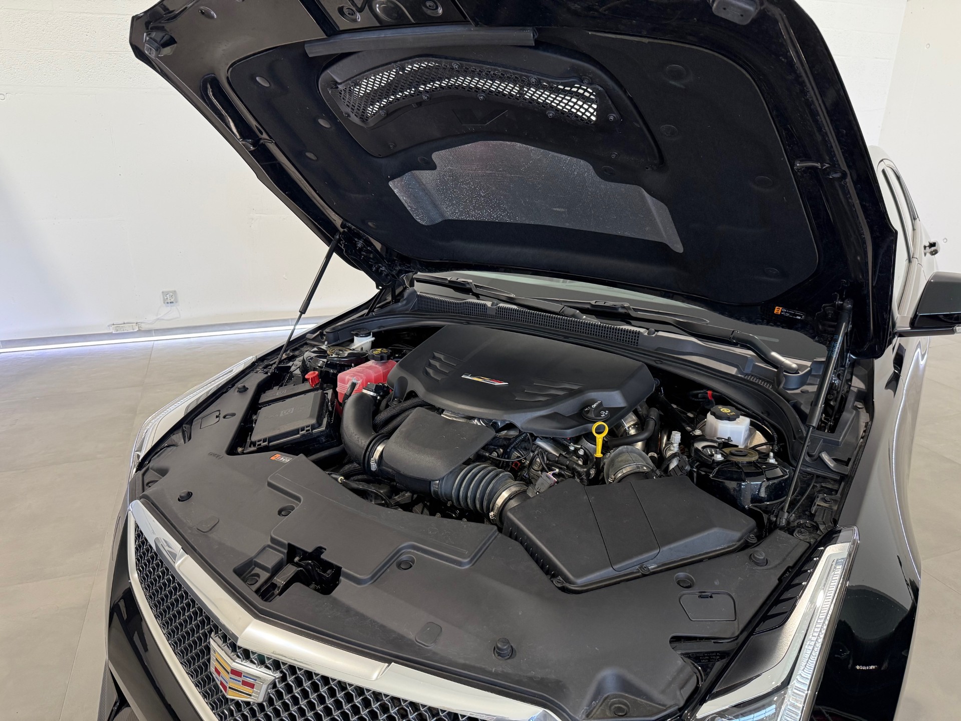 CADILLAC ATS-V Sedan 3.6 Twin Turbo Automatic-image-4