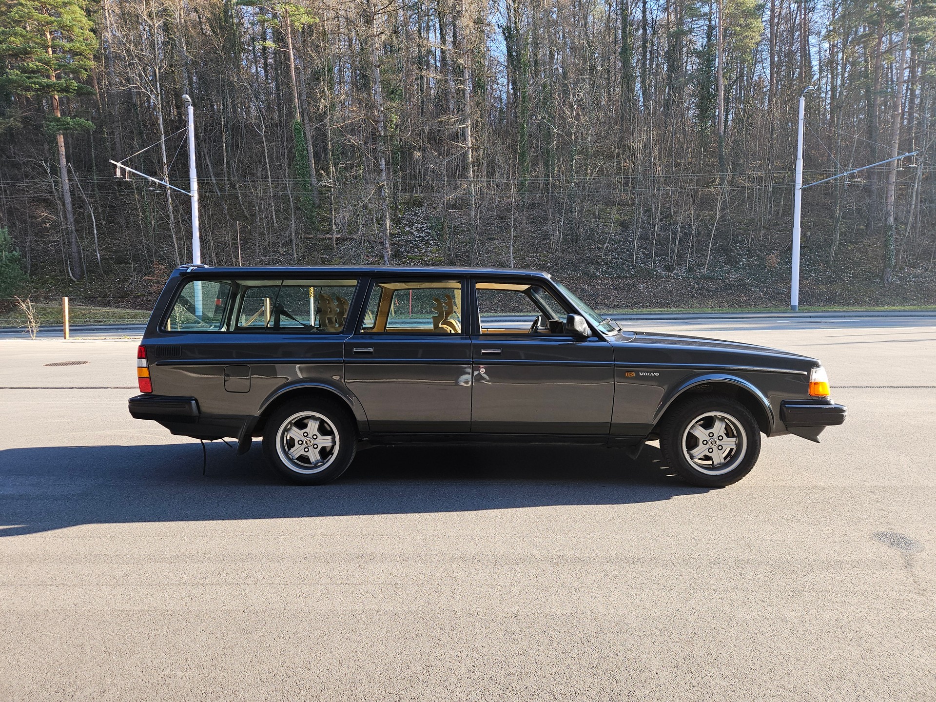 VOLVO 240 2.3 GLT (GL)-image-4