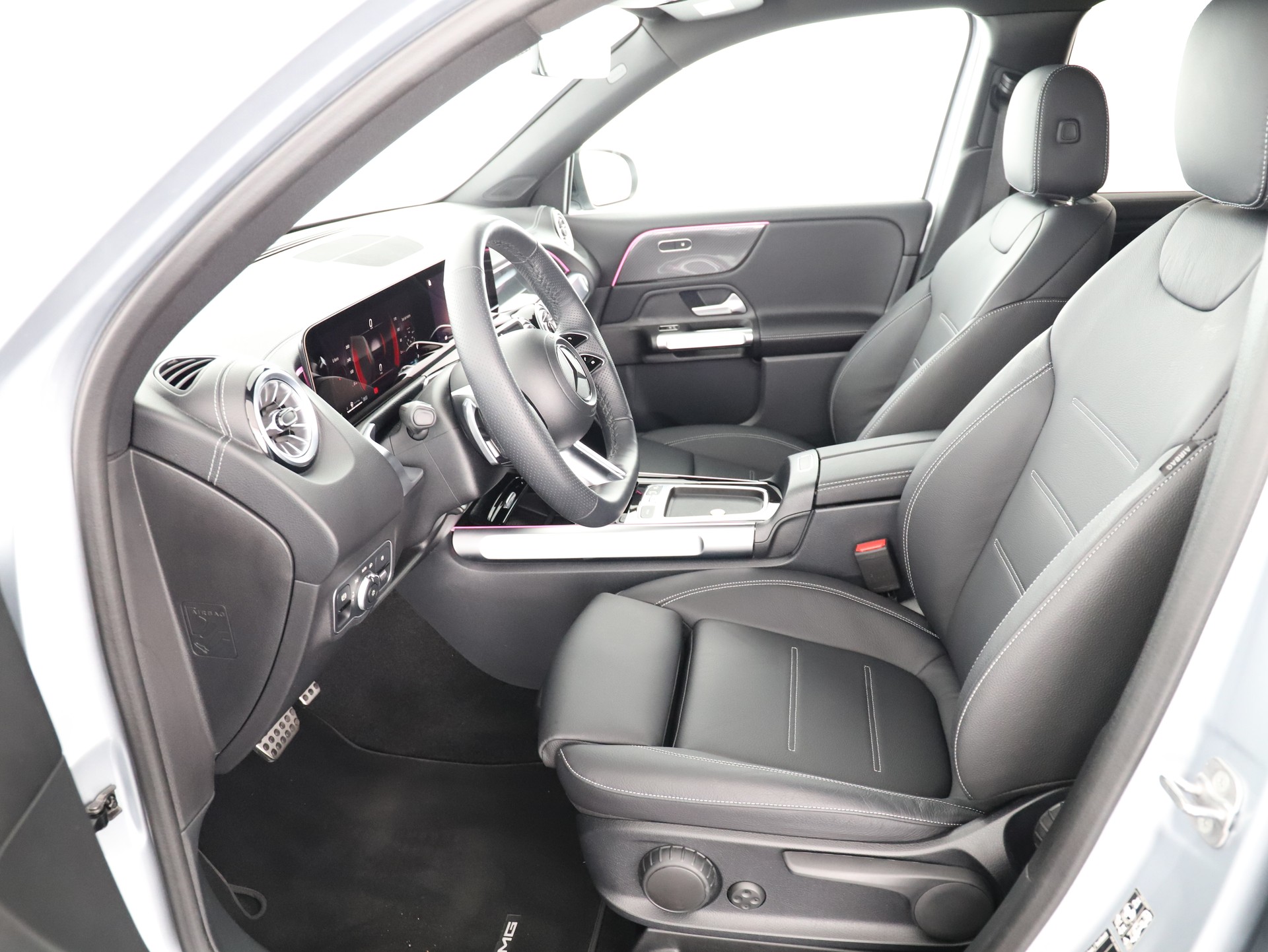MERCEDES-BENZ GLB 250 4Matic 8G-Tronic-image-10