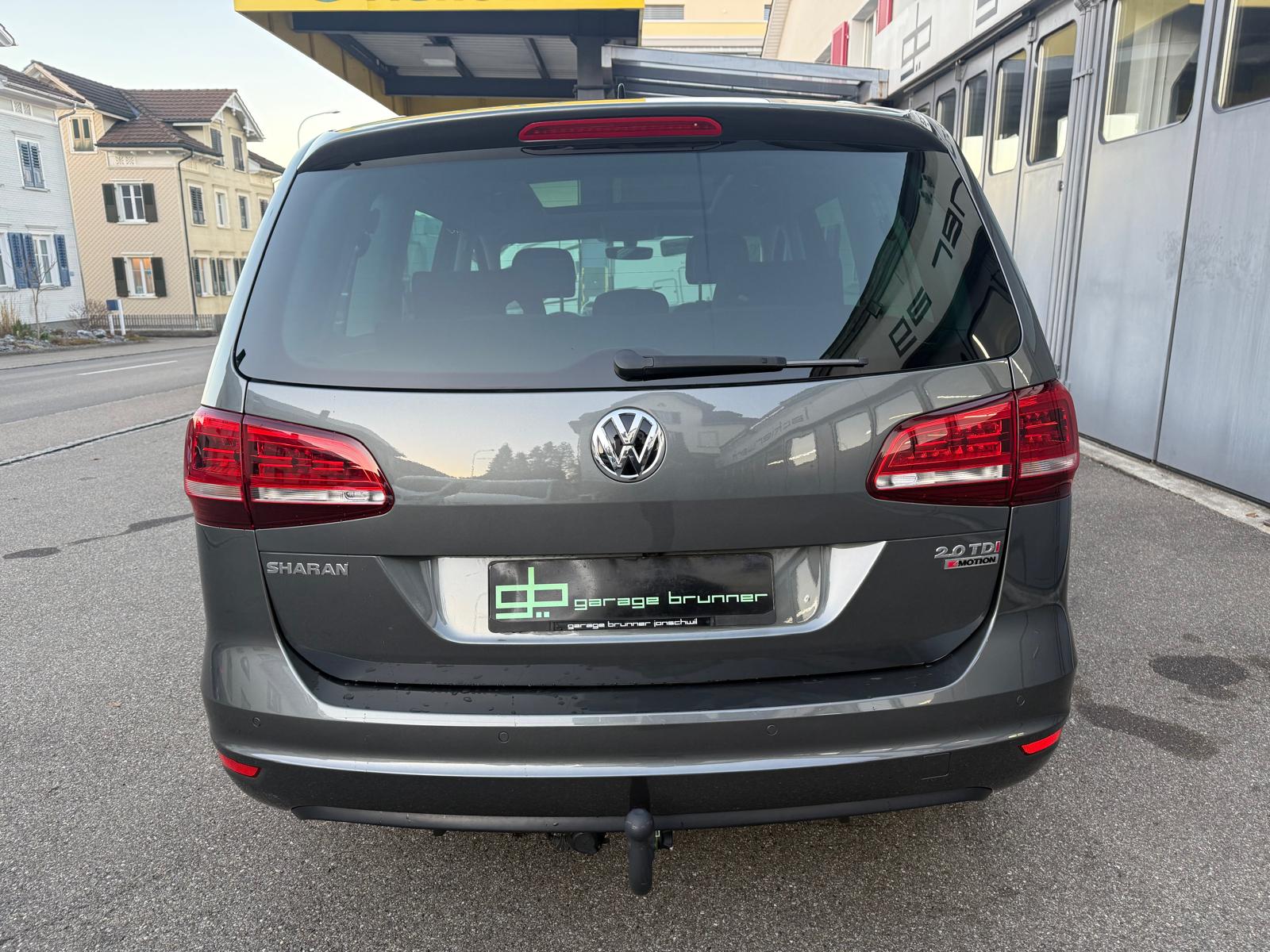 VW Sharan 2.0 TDI BMT Allstar 4Motion-image-4