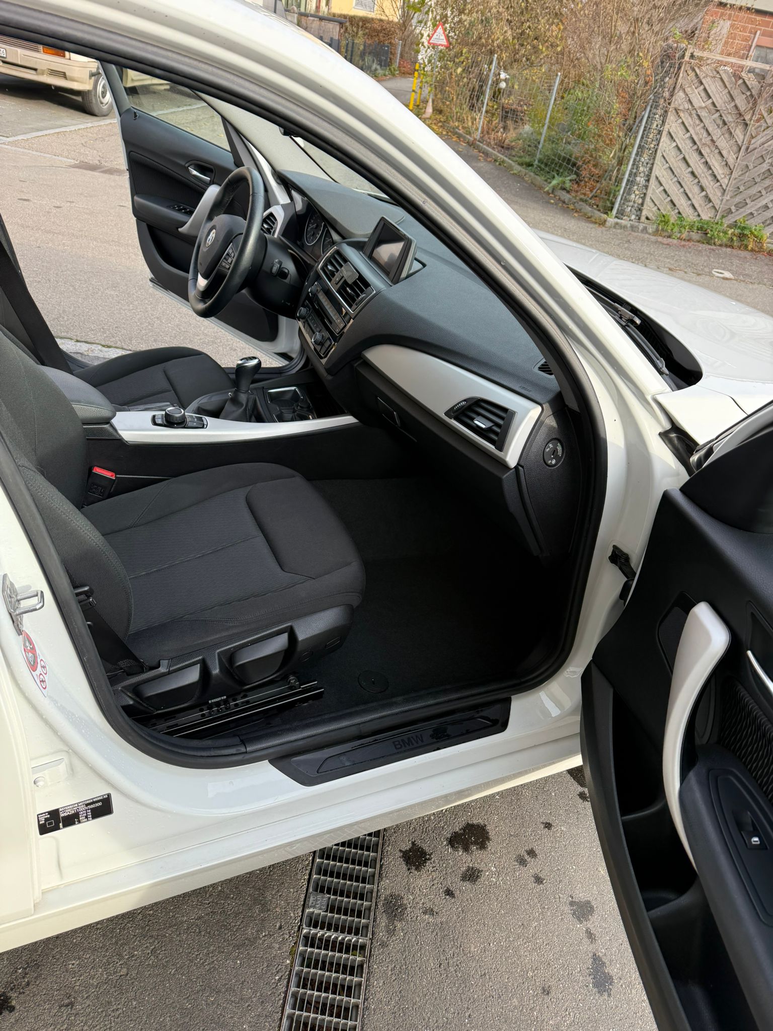 BMW 116i Business-image-8