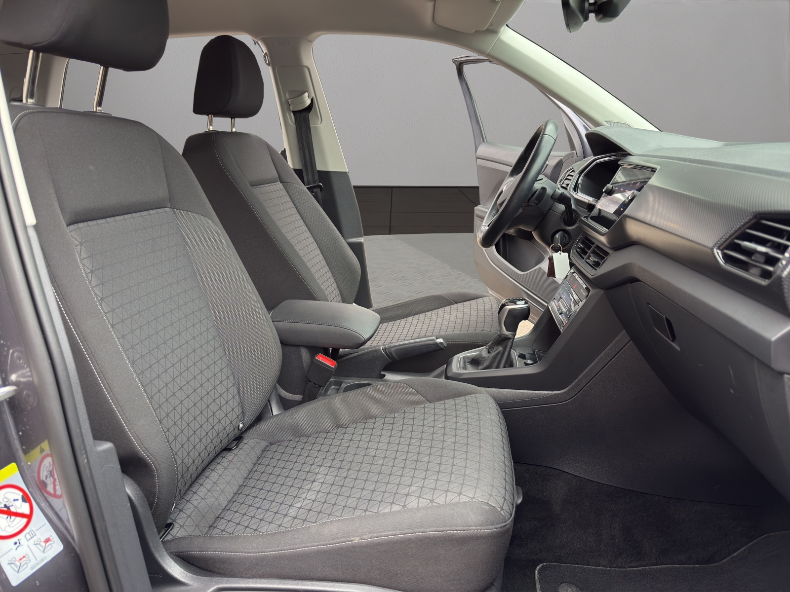 VW T-Cross 1.0 TSI Life DSG-image-16